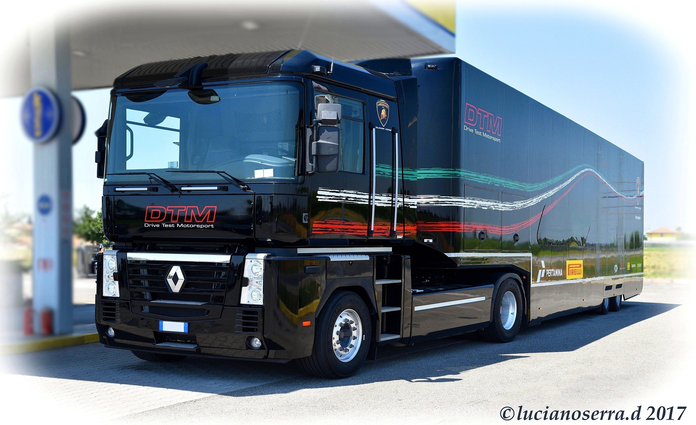 Lamborghini Squadra Corse Team Support