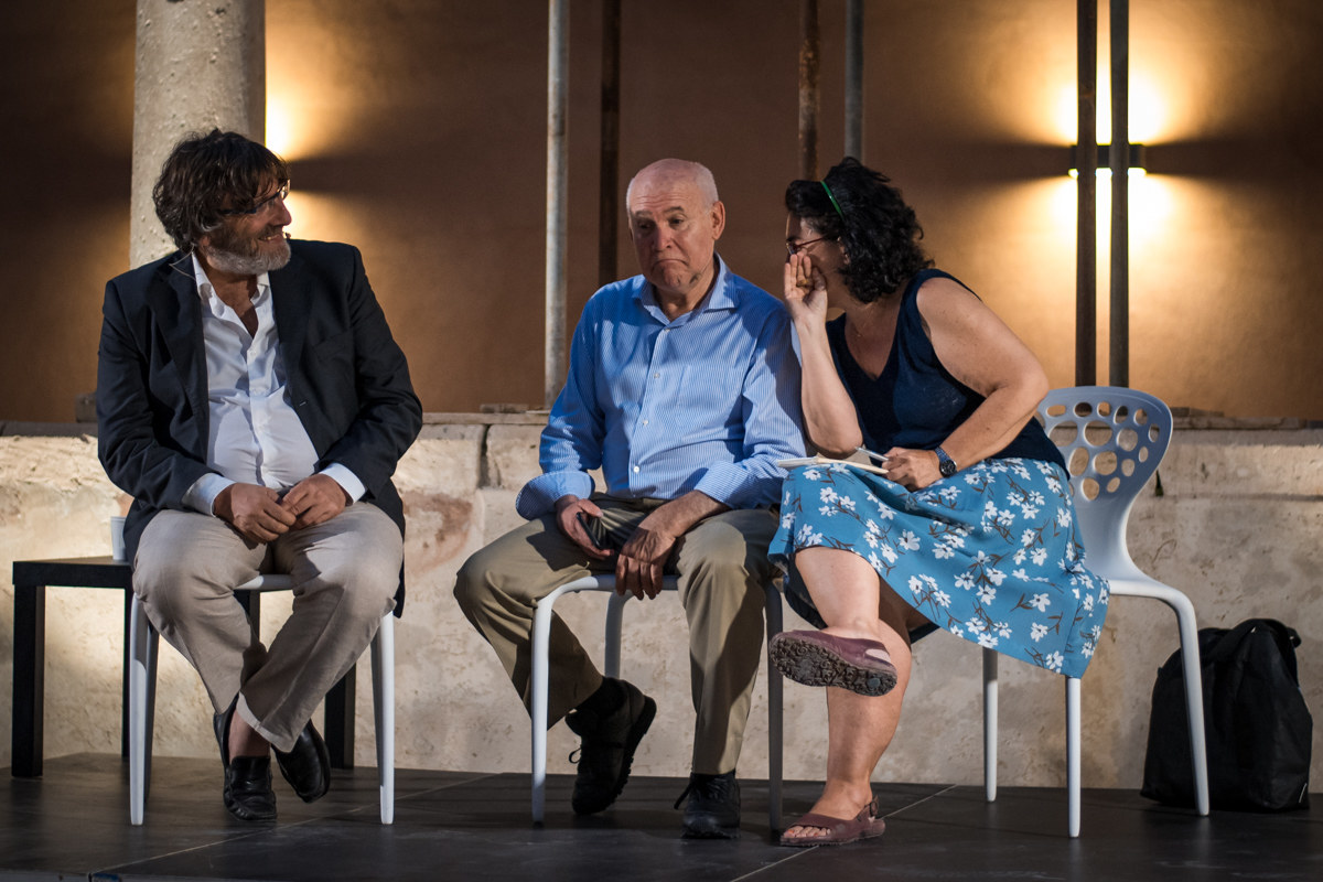 What are they talking about? - Interview with the master