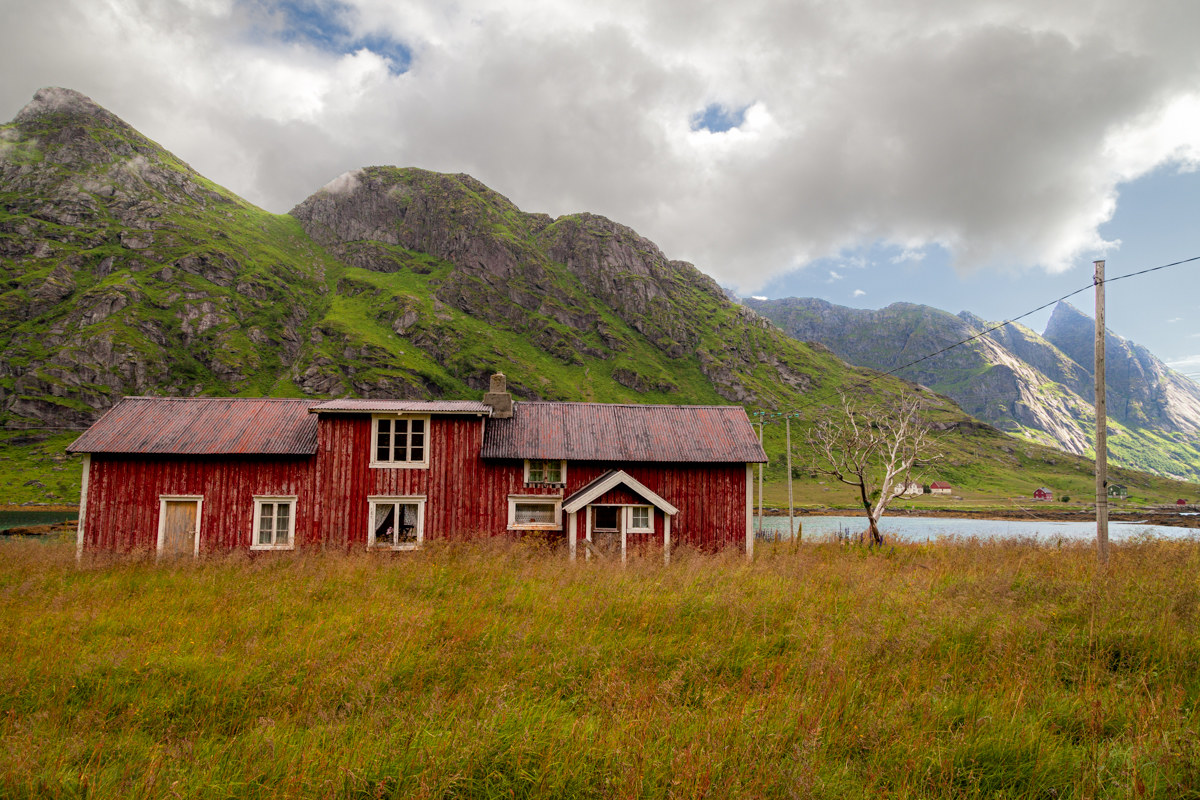 Bunes Beach - Red House