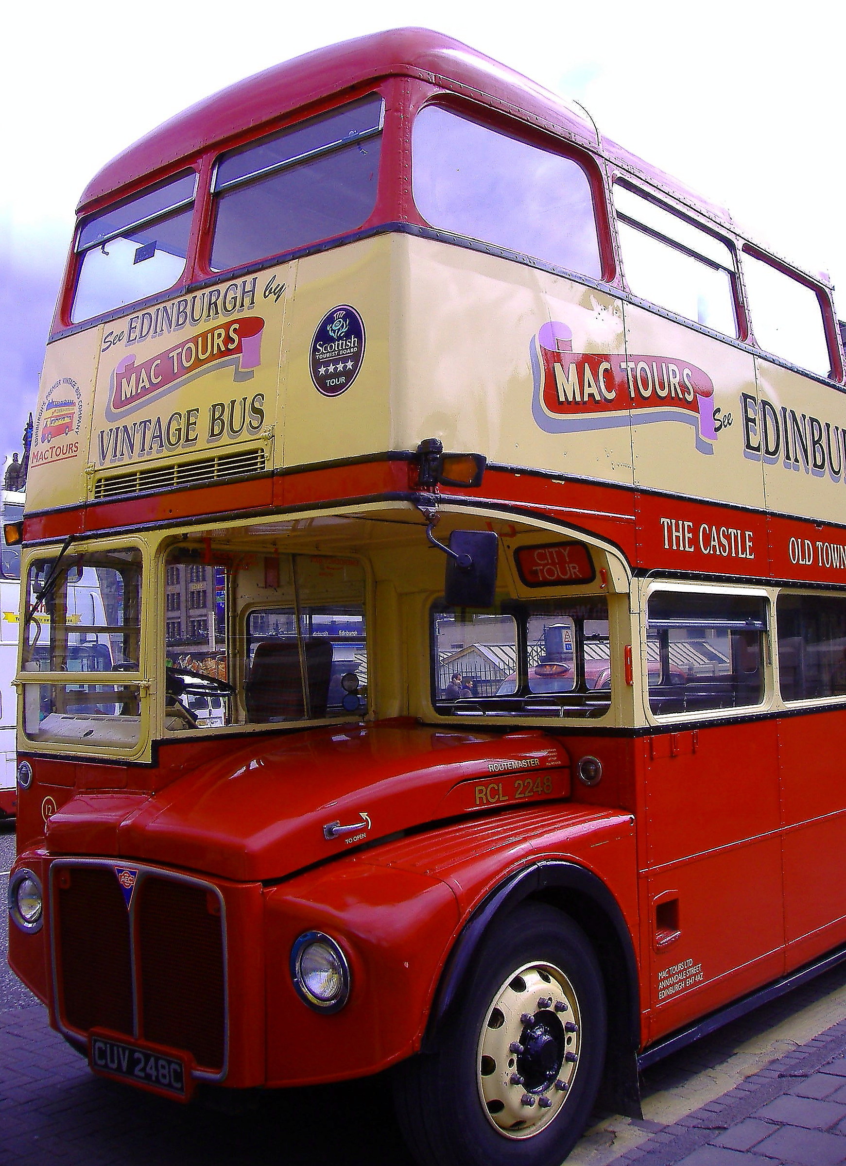Double decker bus