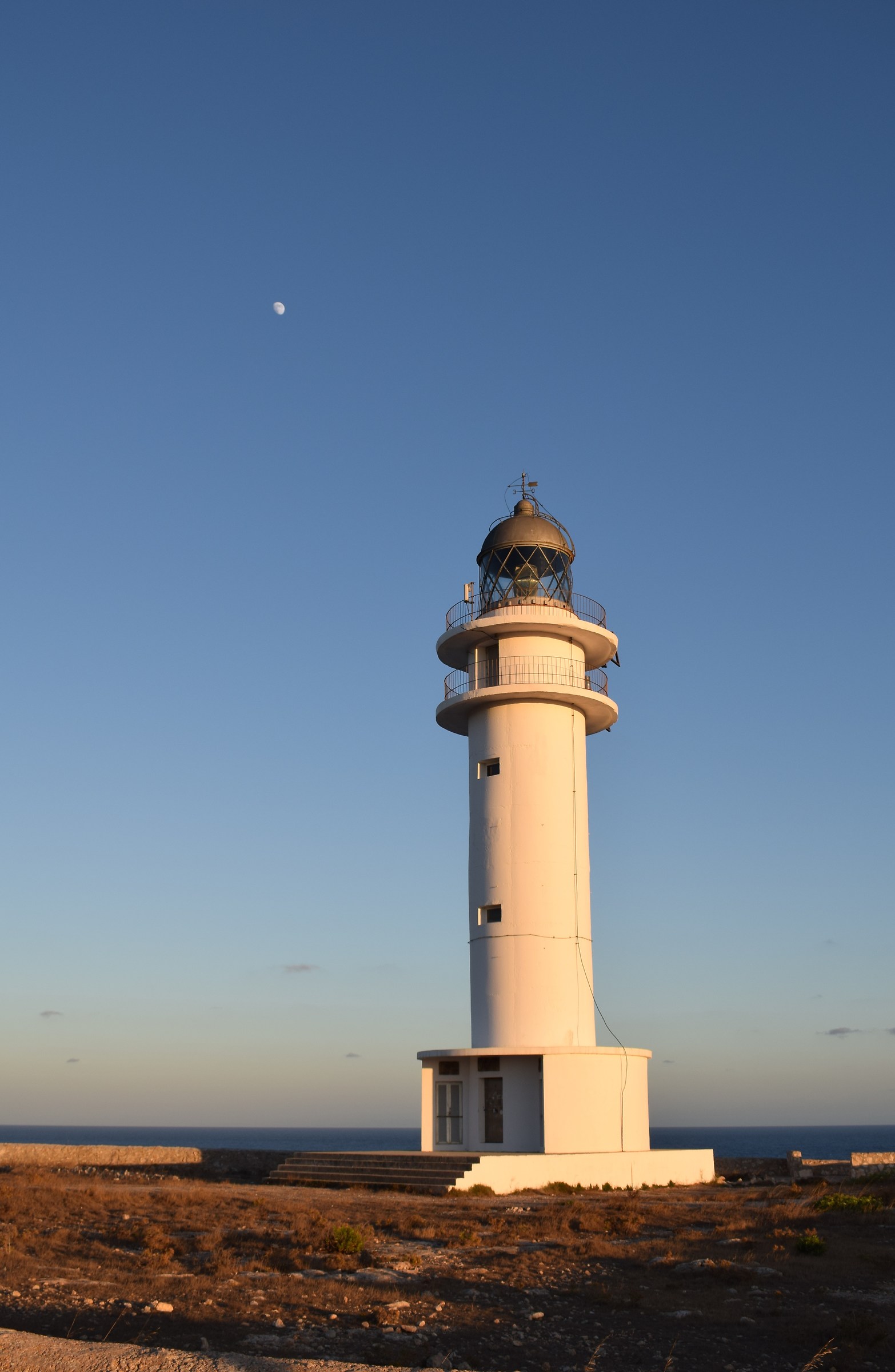 Formentera - Faro e Luna a Cap De Barbaria