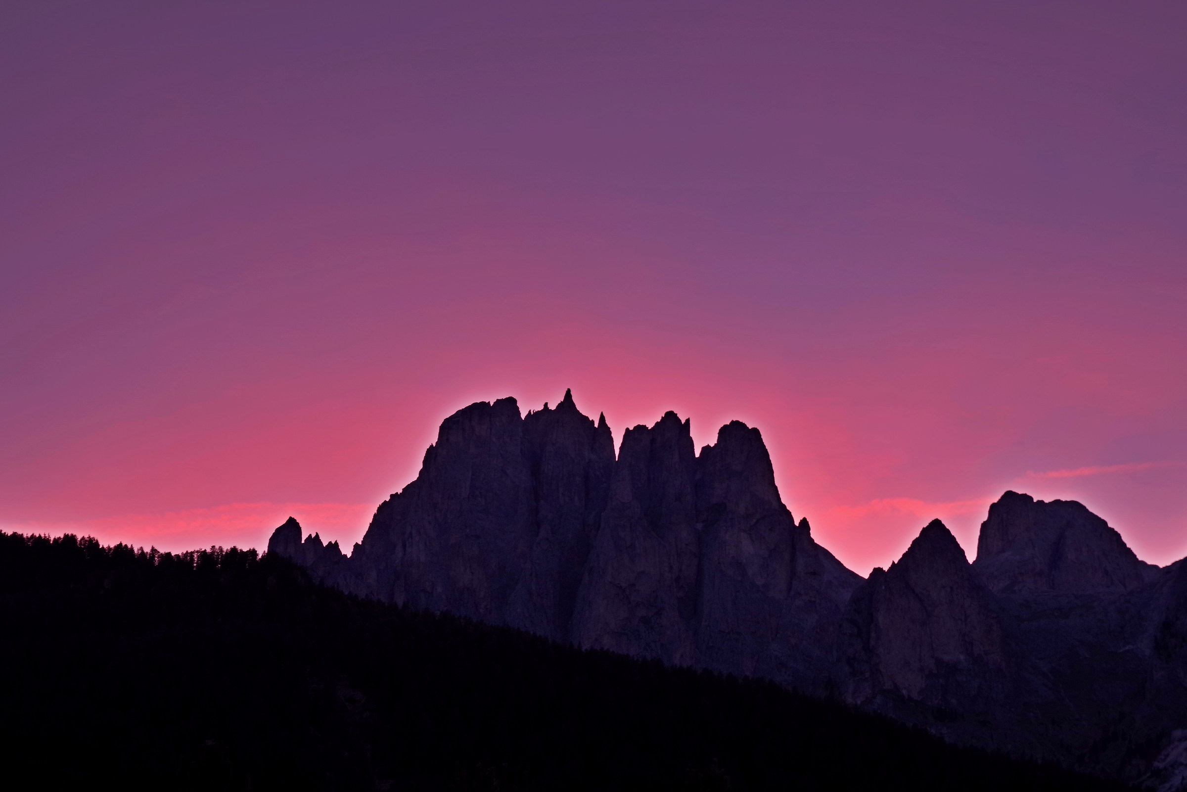 Hours 10, purple light behind the mountains