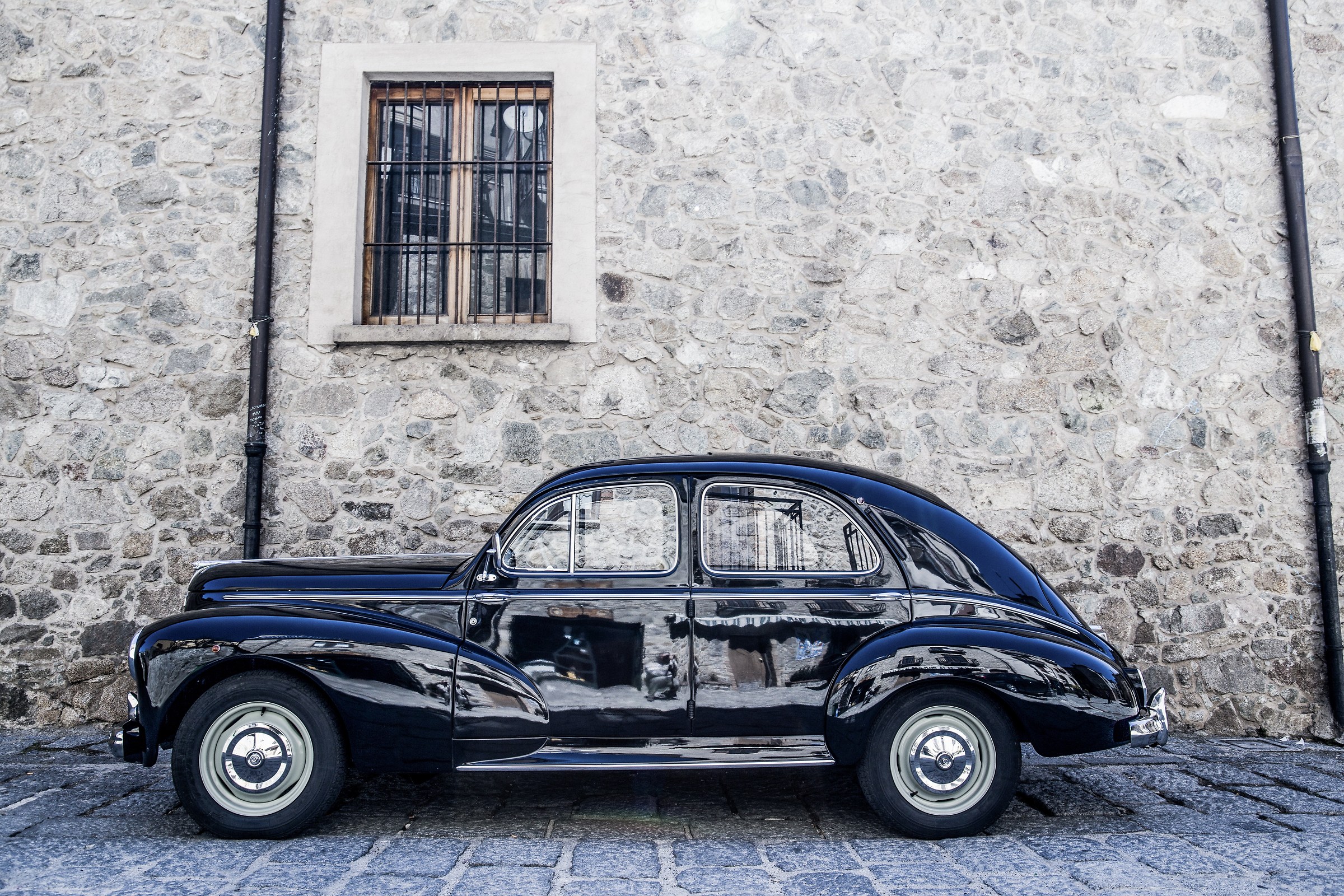 Reflections on the car
