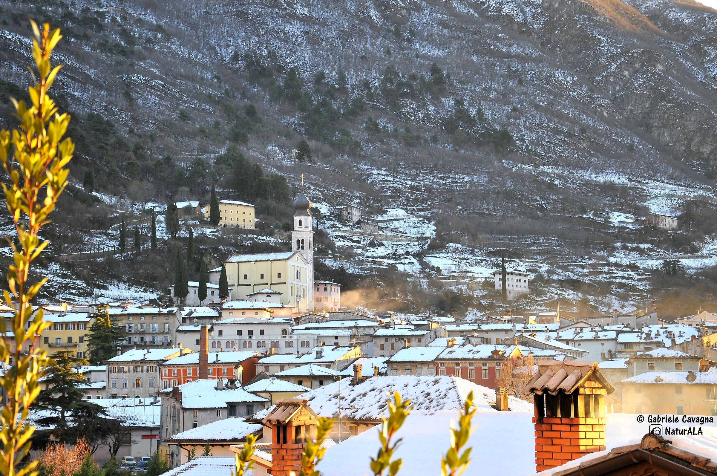 Tramonto d'inverno su Ala.