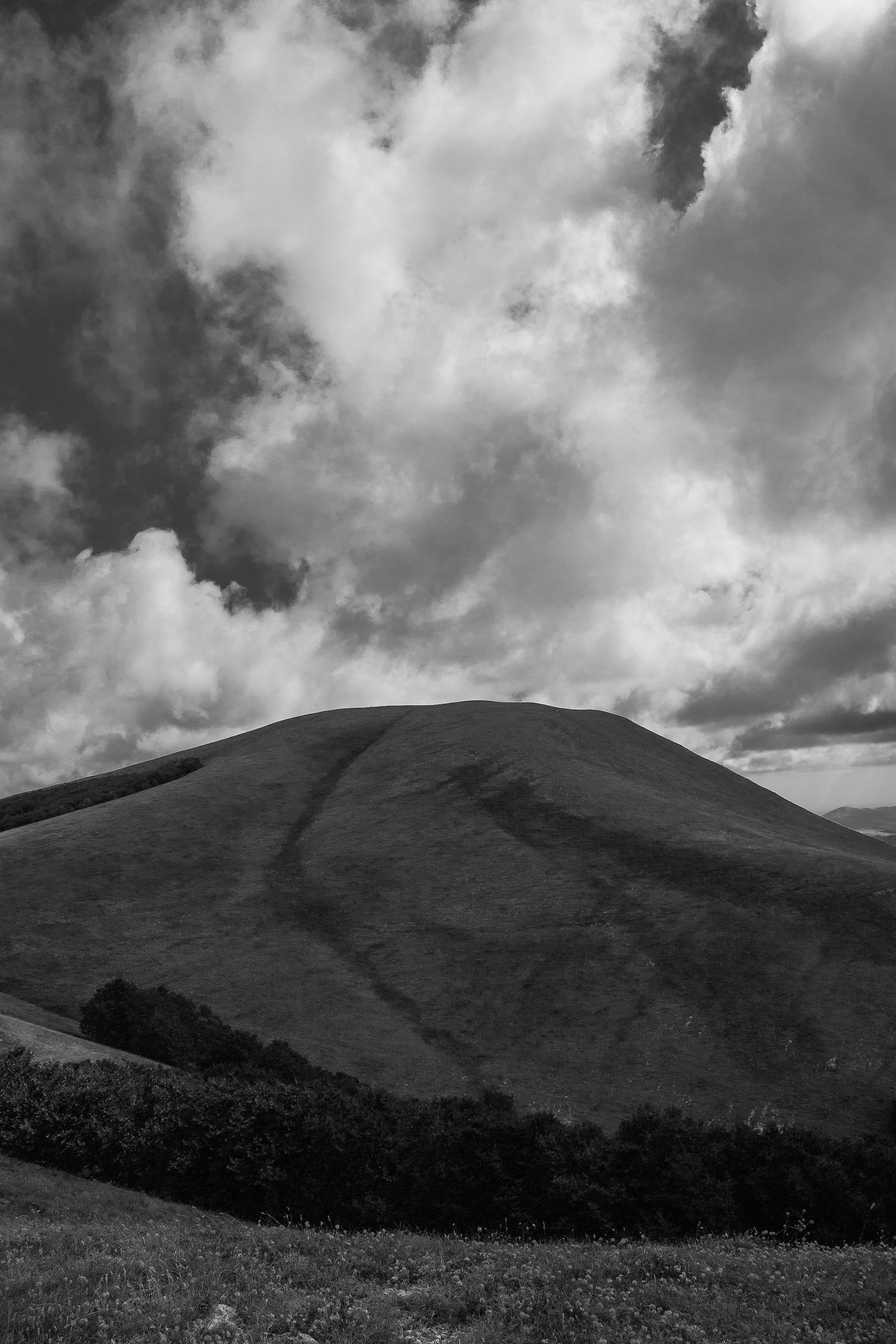 The imposing mountains