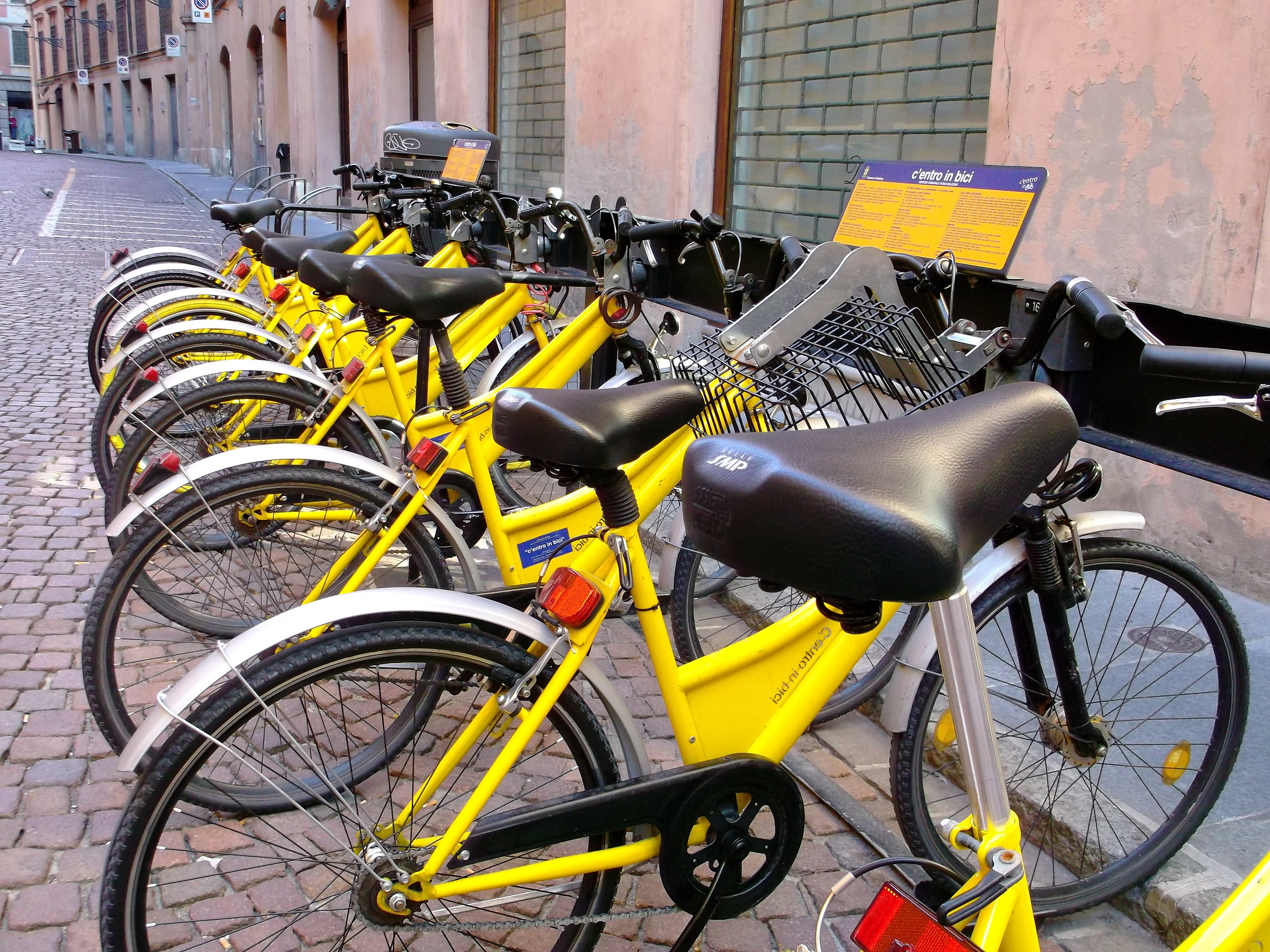 Per i ciclisti modenesi