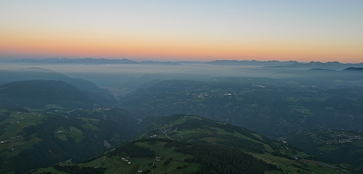 Sunrise from tip Volsegger (1837m)