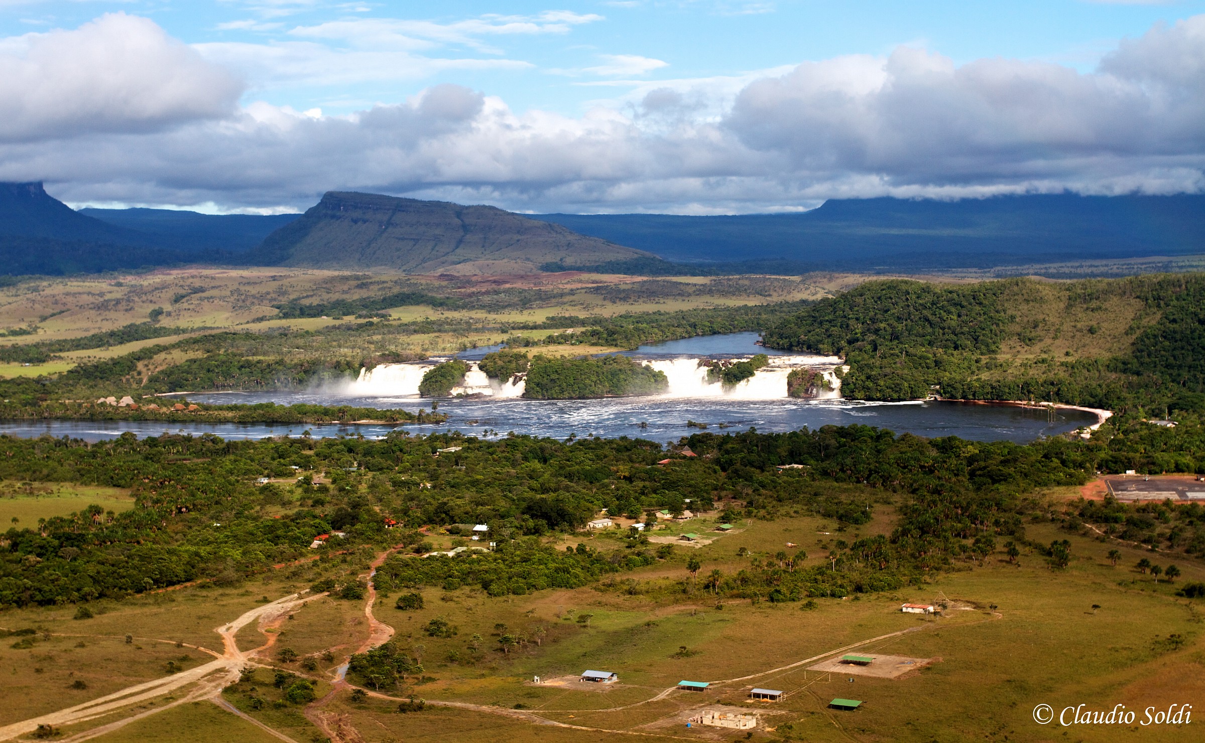 Canaima lagoon aerial view