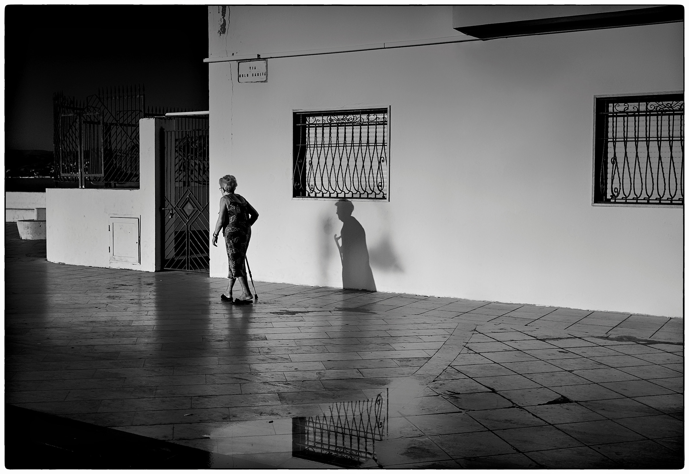 Wait, do not run ...!