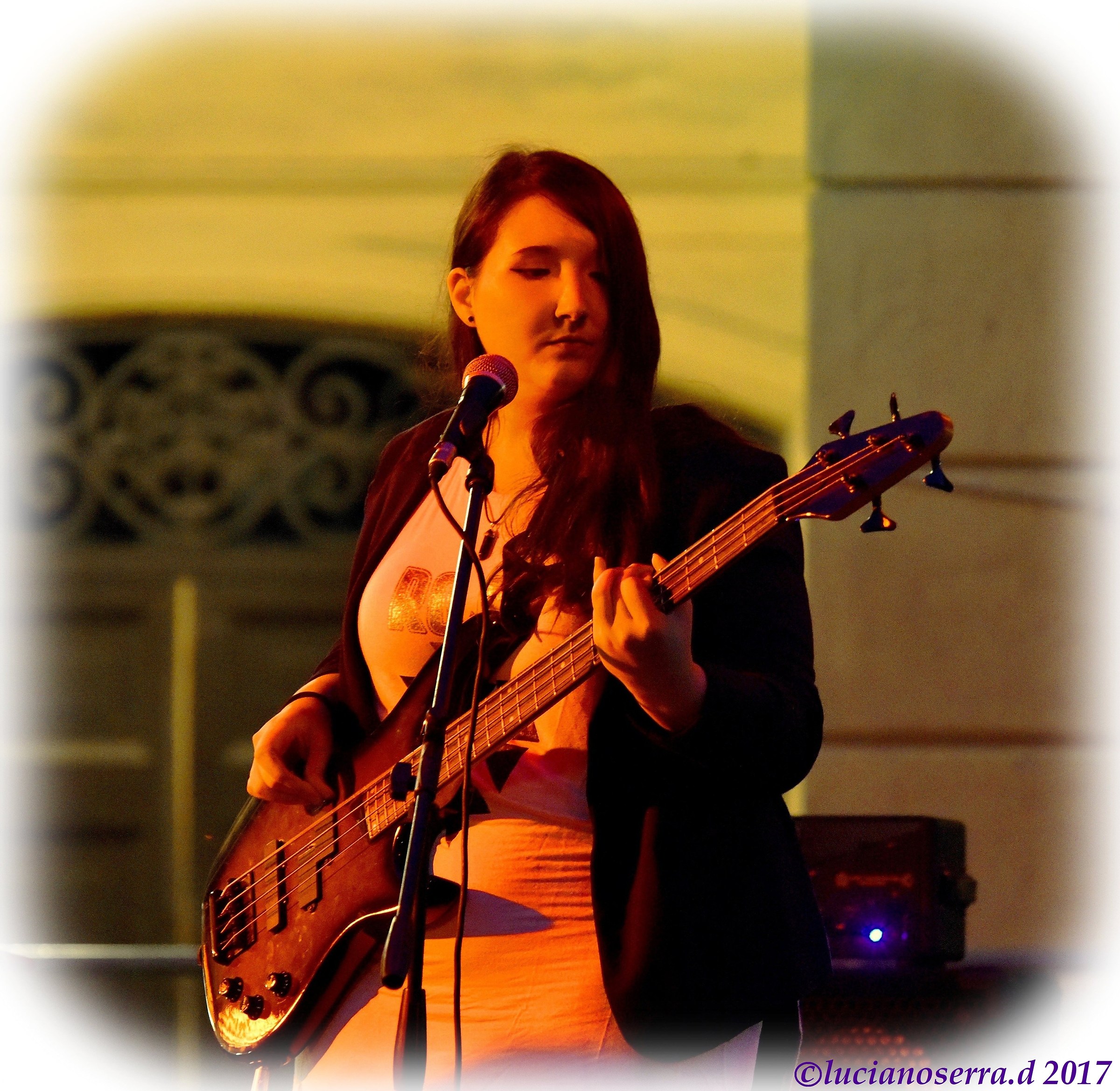 Sara... Moonlight Shadow