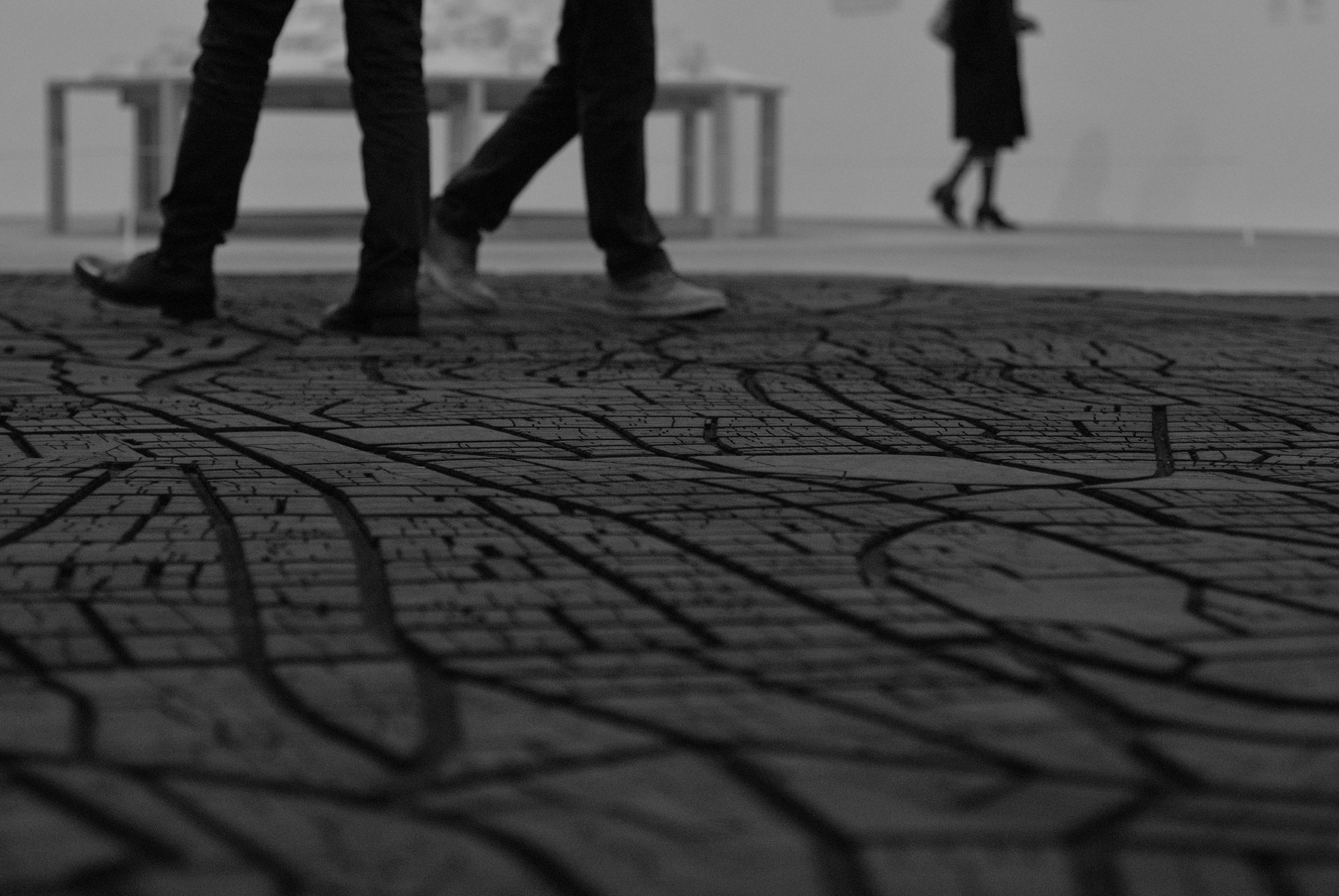 Ai piedi della città