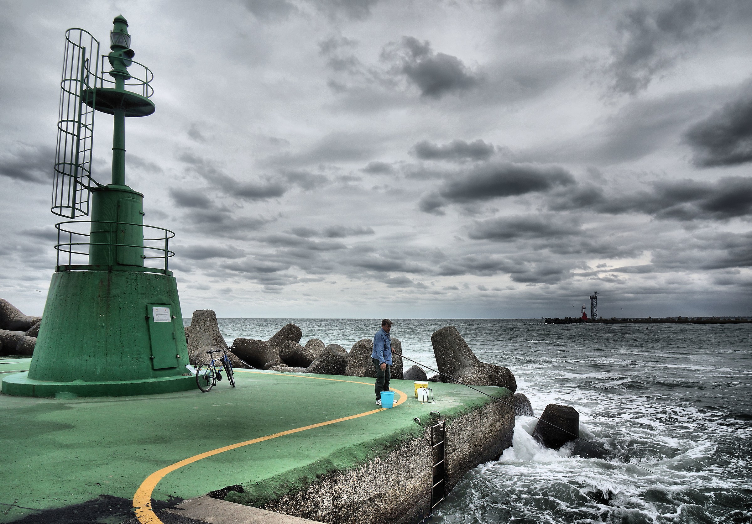 We hope to give birth ... it's about to rain.