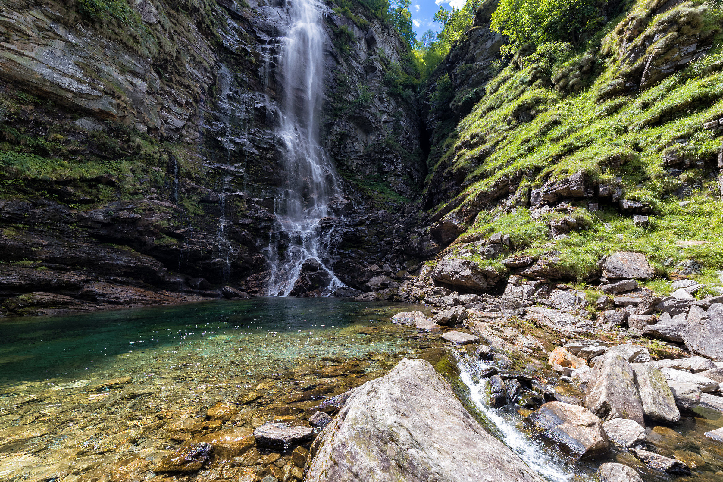 Waterfall Froda (Sonogno, Switzerland)
