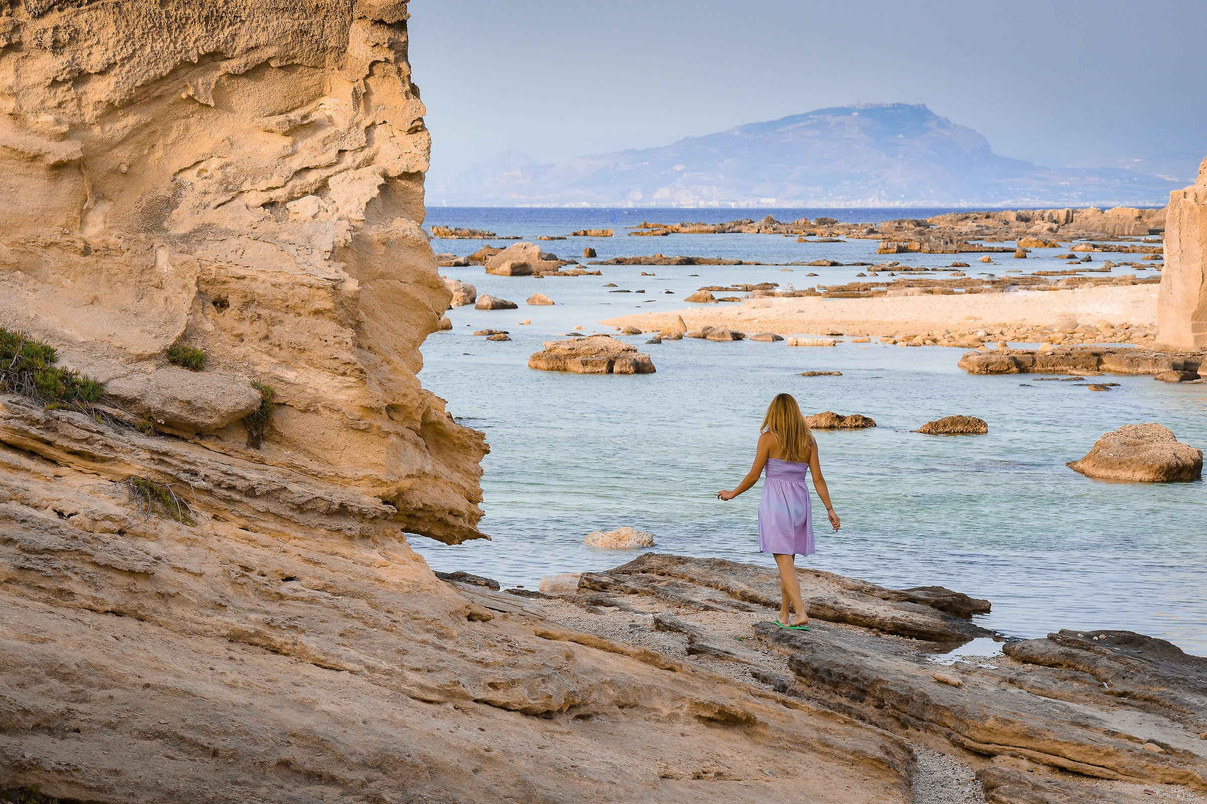 Between rock and sea