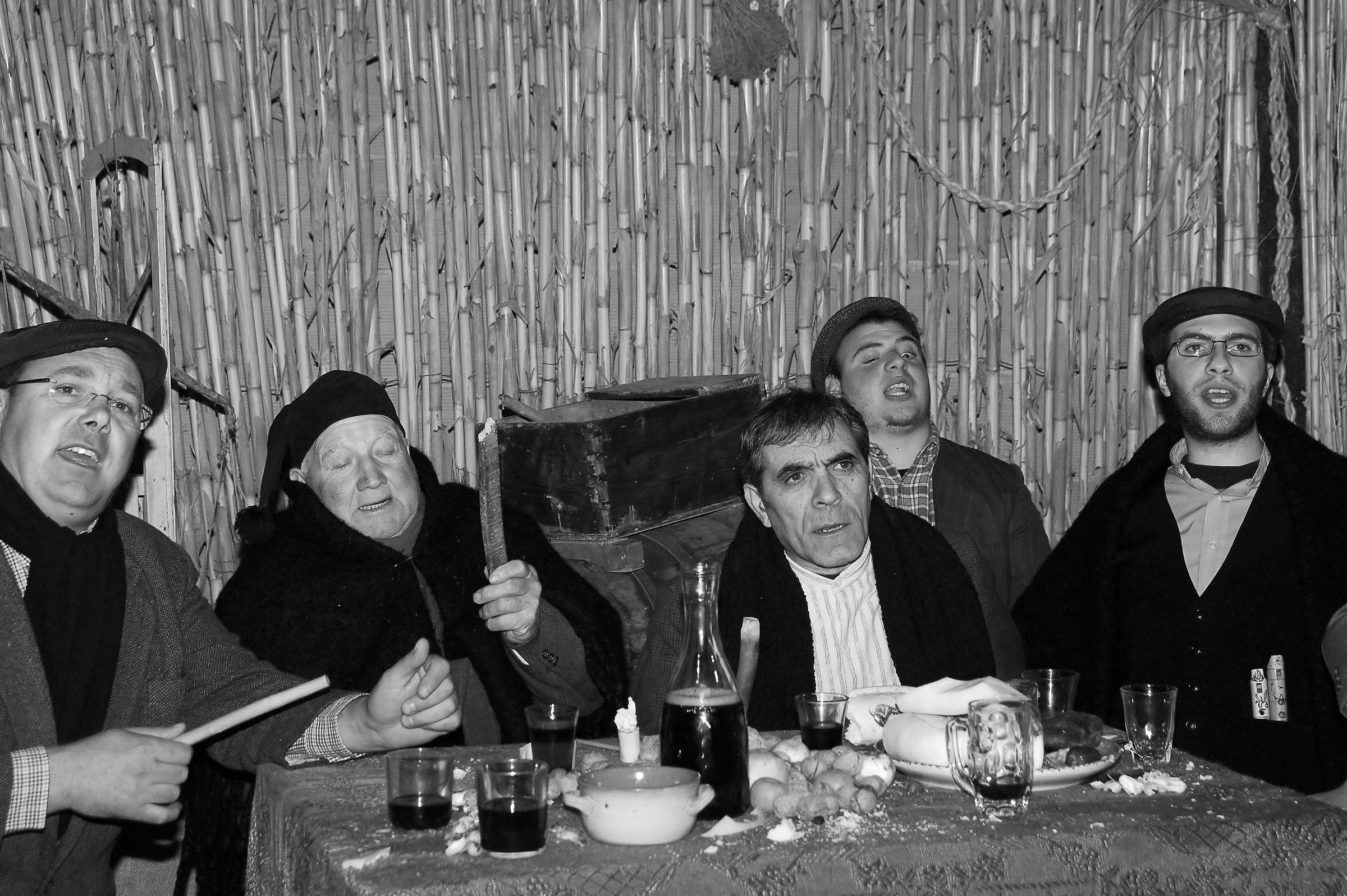 Per un goccio di vino.....bn