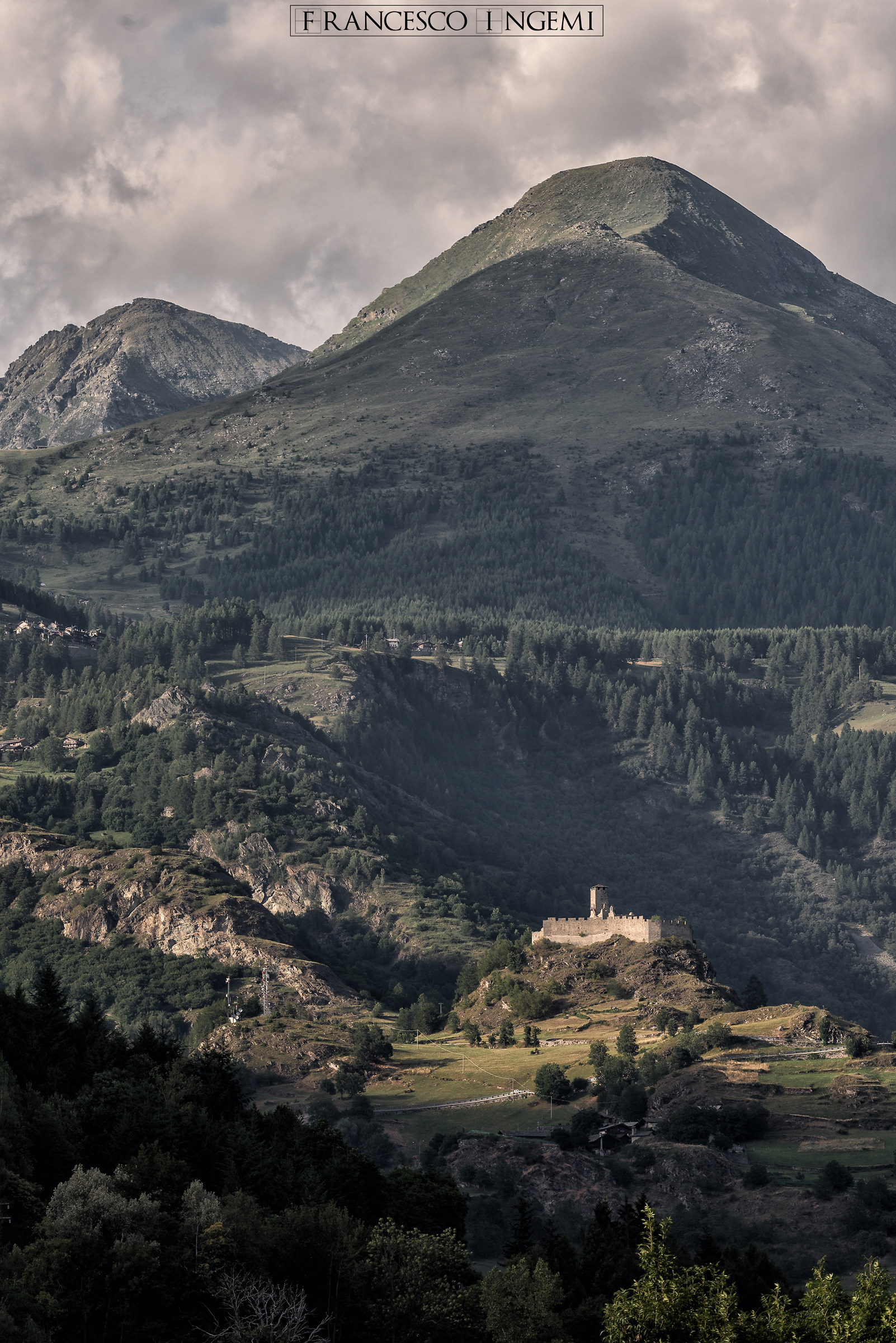 Il Castello di Graines, a Brusson (ao).