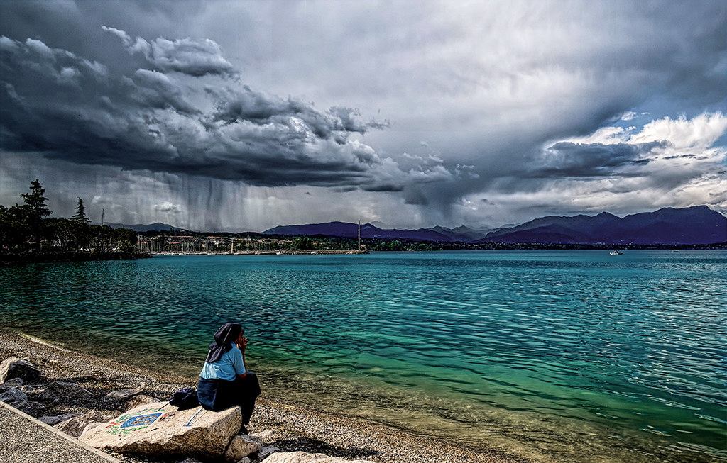 Contemplando la tempesta