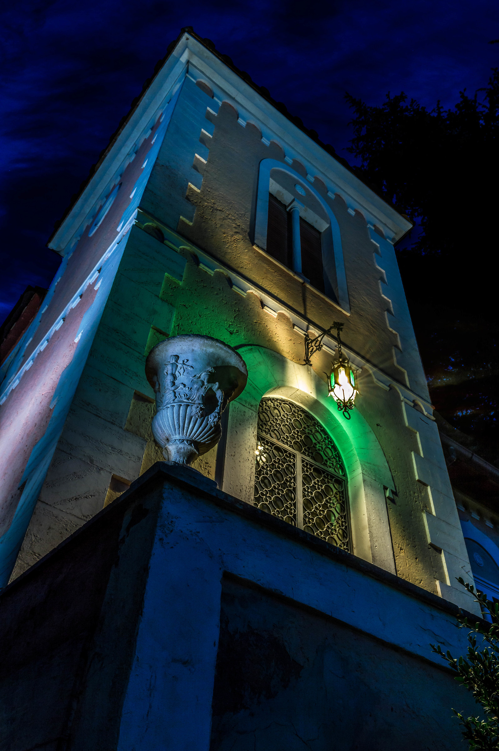 Grottaferrata: Eclectic Neogothic villa