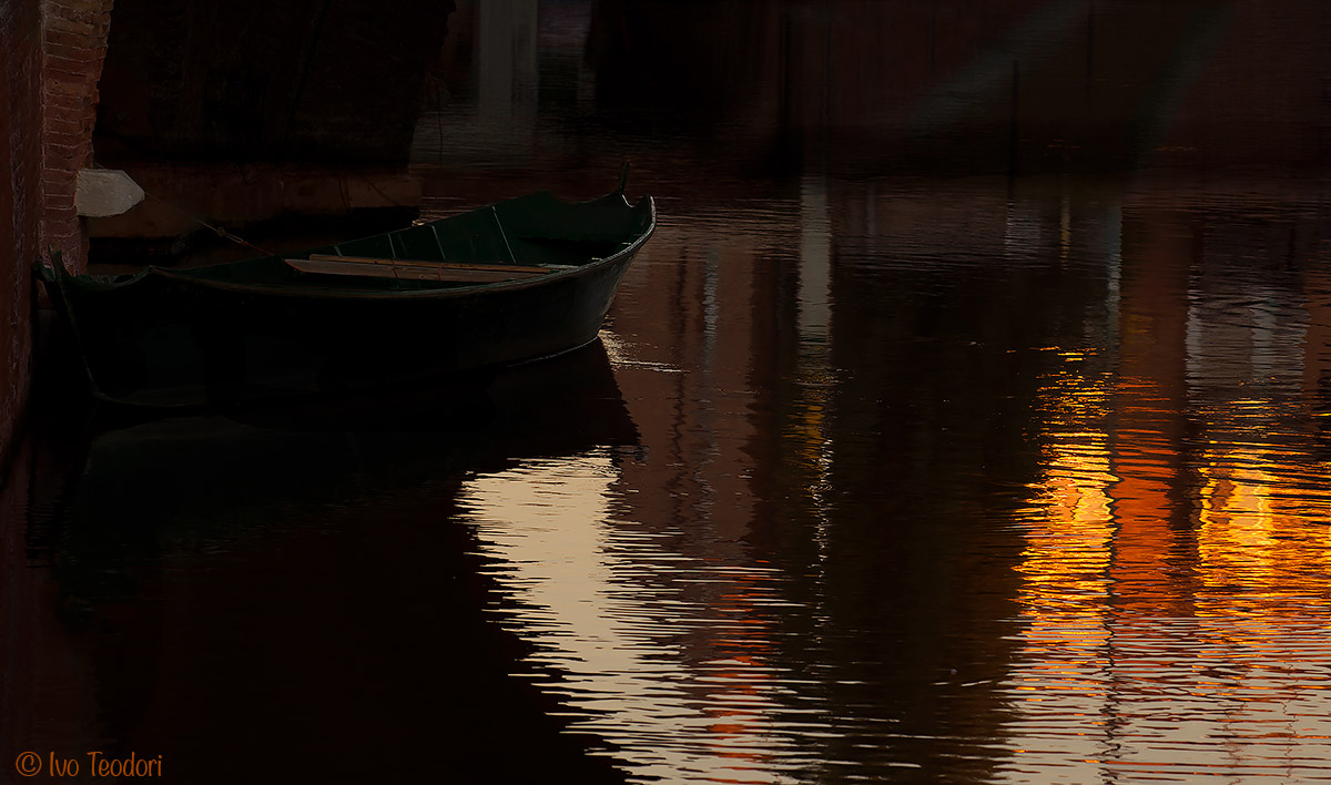 Comacchio under the bridges.