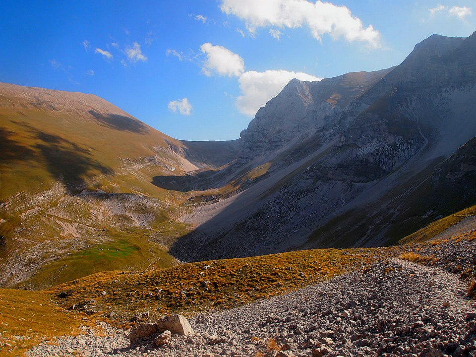 valico  di forca  viola