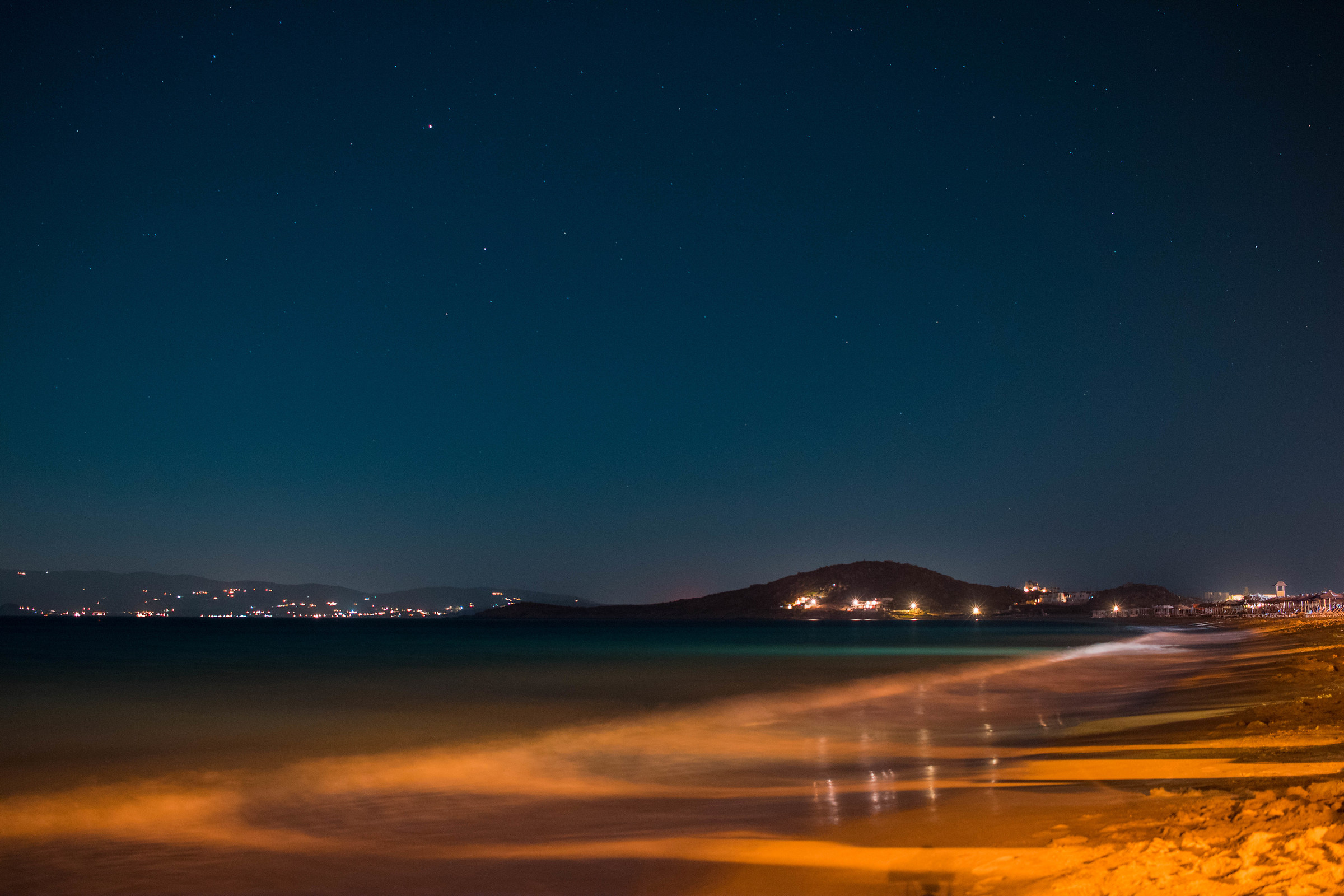 Golden beaches ... starry nights ...