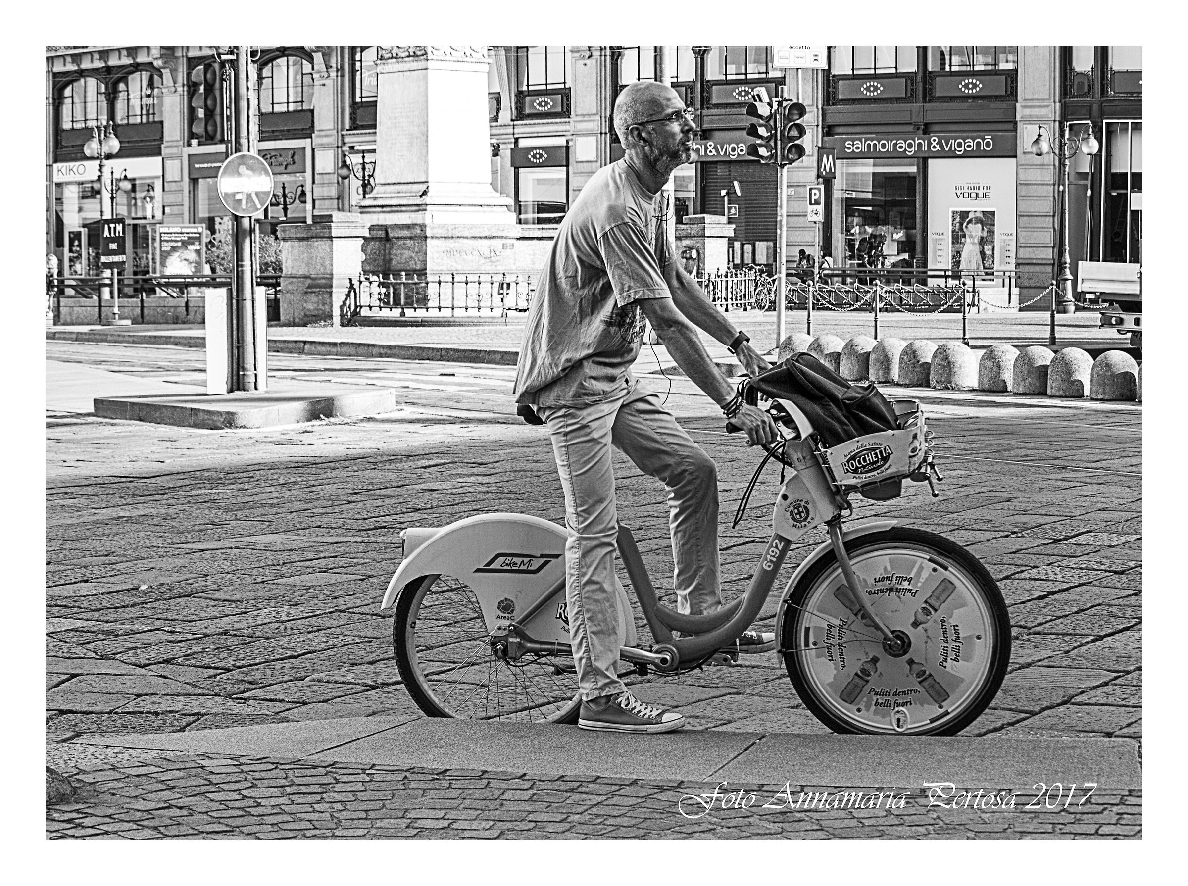 Alle sette del mattino in bicicletta