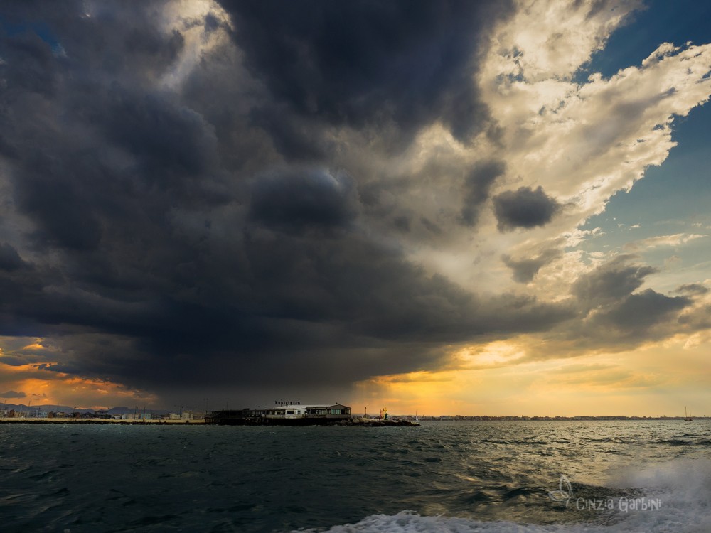 Threatens the mainland