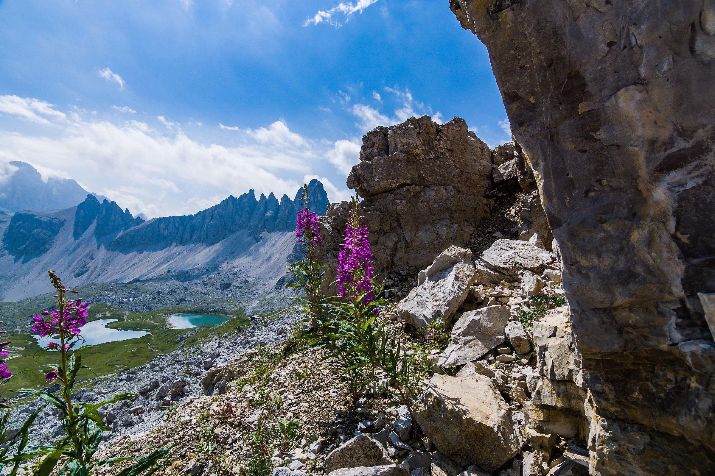 Surroundings of the three peaks