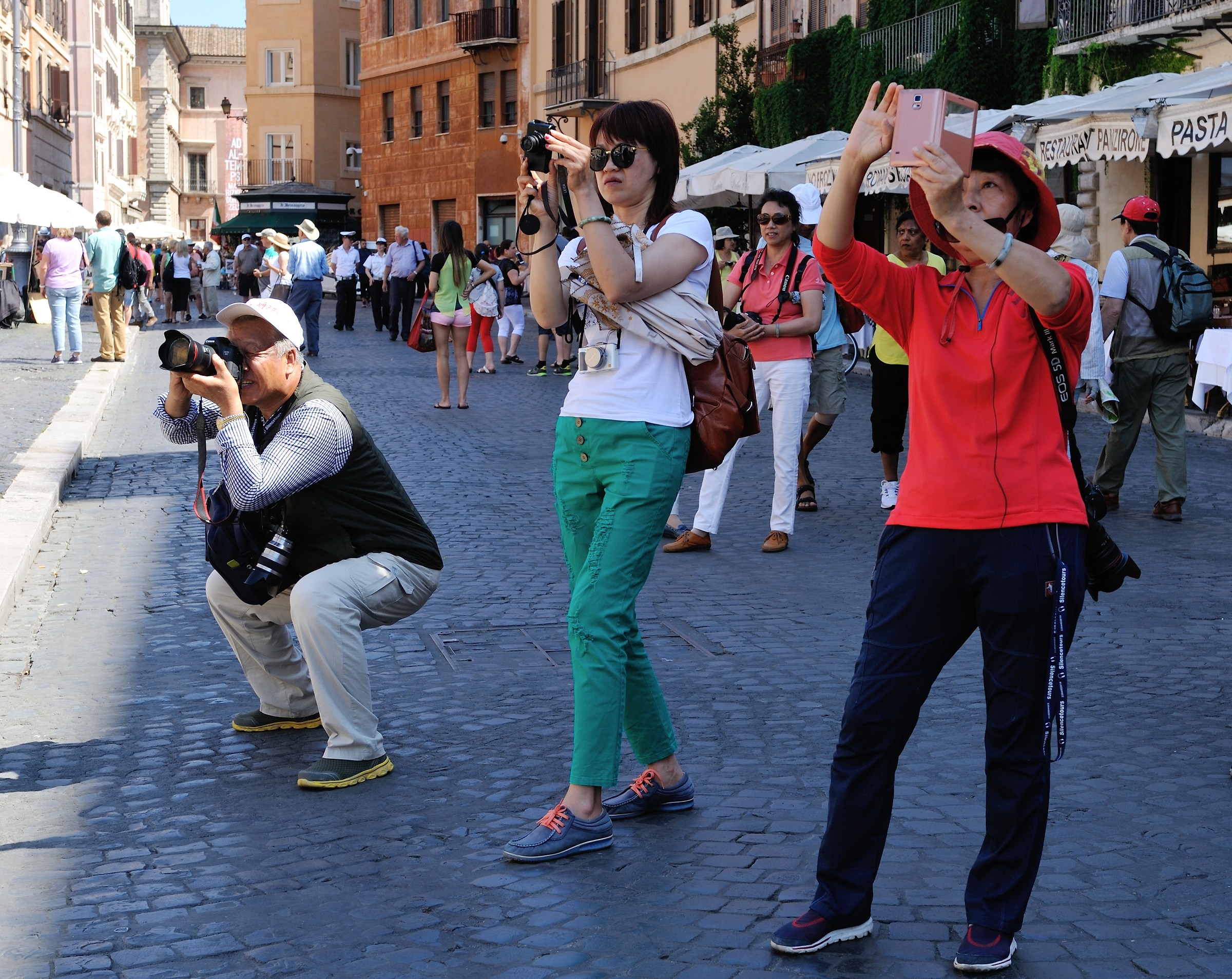 Ready ... aim ... fire !!