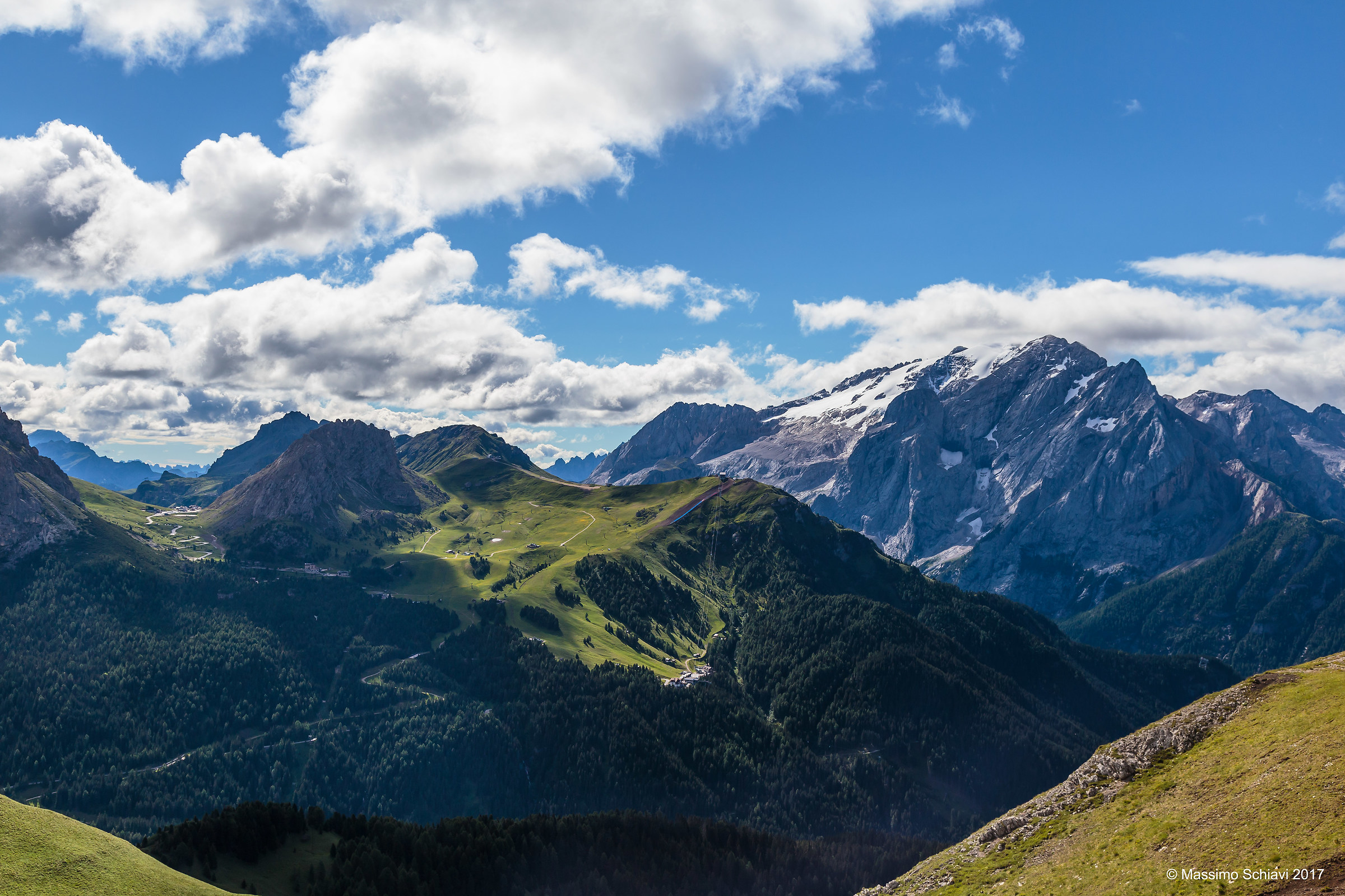 Tra luci e ombre:la Marmolada e il Passo Pordoi.