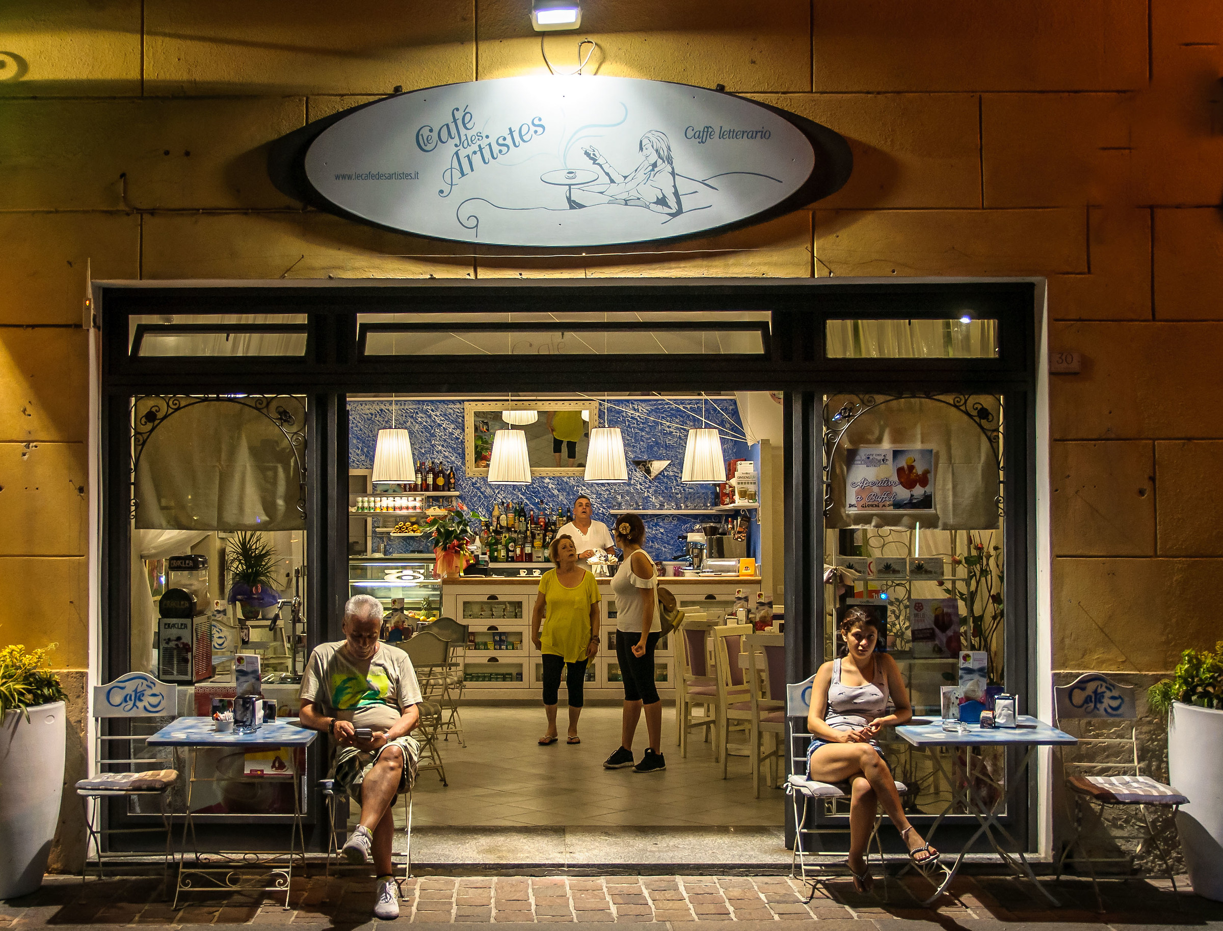 The cafés des artistes