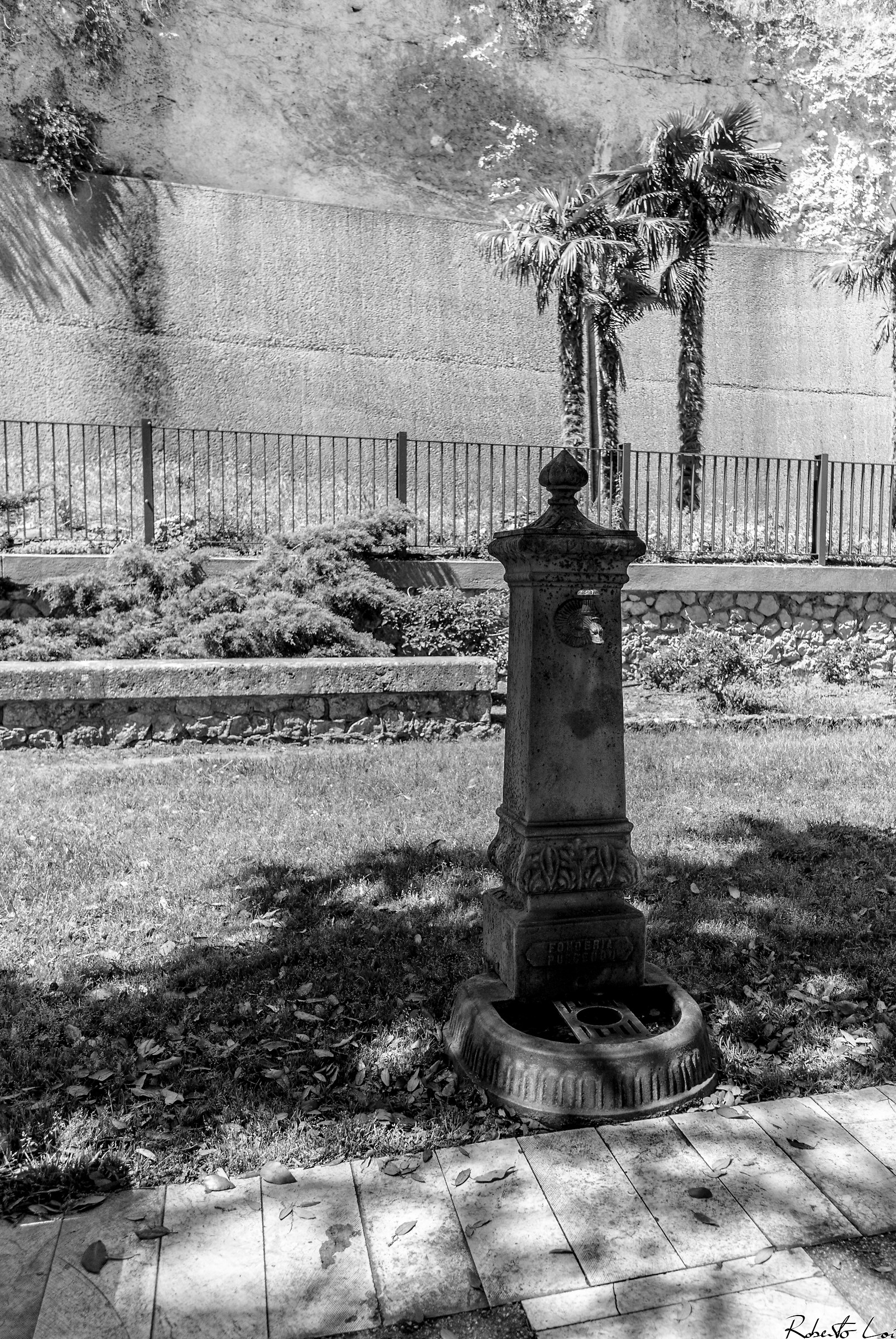 Cagliari -Giardini publici - Fontanella