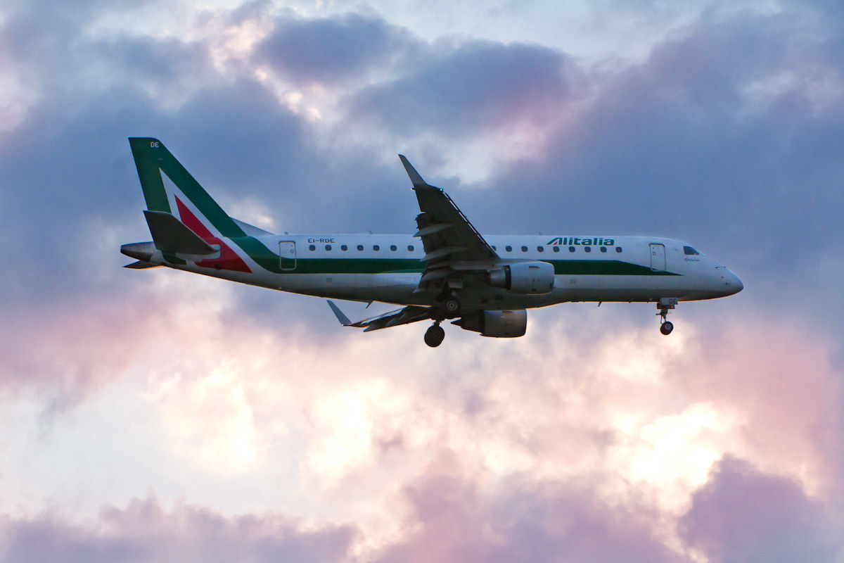 Embraer 175 Alitalia
