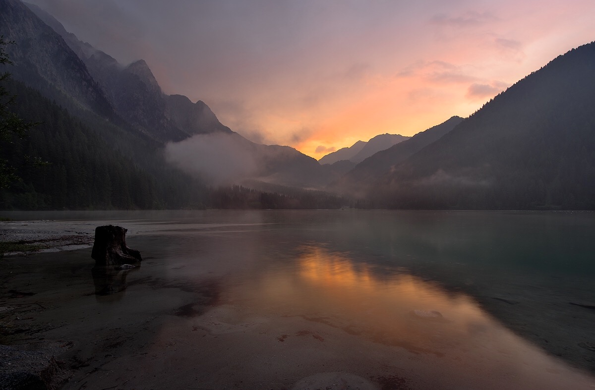 Alba al lago di Anterselva