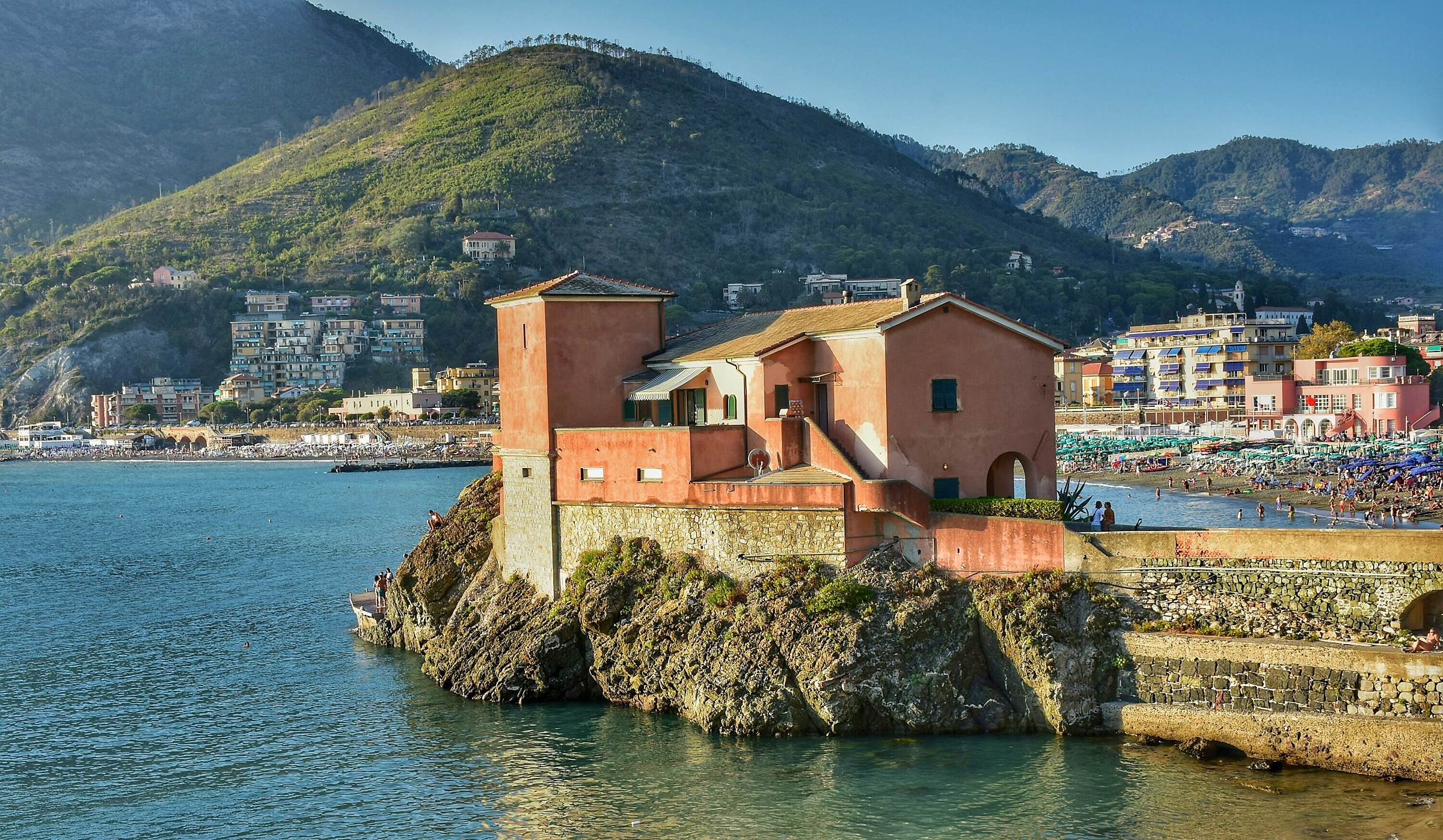 Villa La Pietra, Levanto