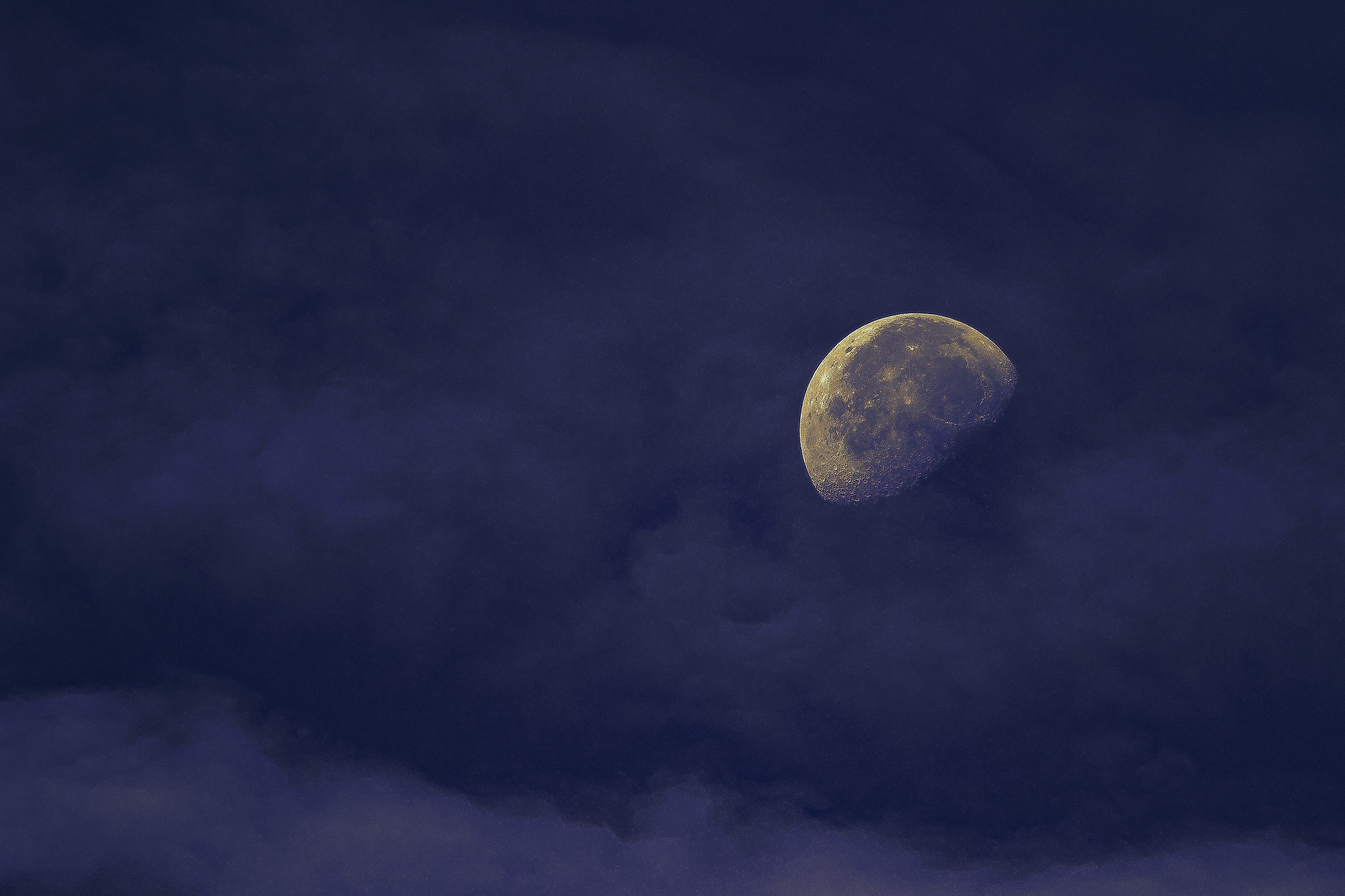 Che fai tu, luna, in ciel? dimmi, che fai?