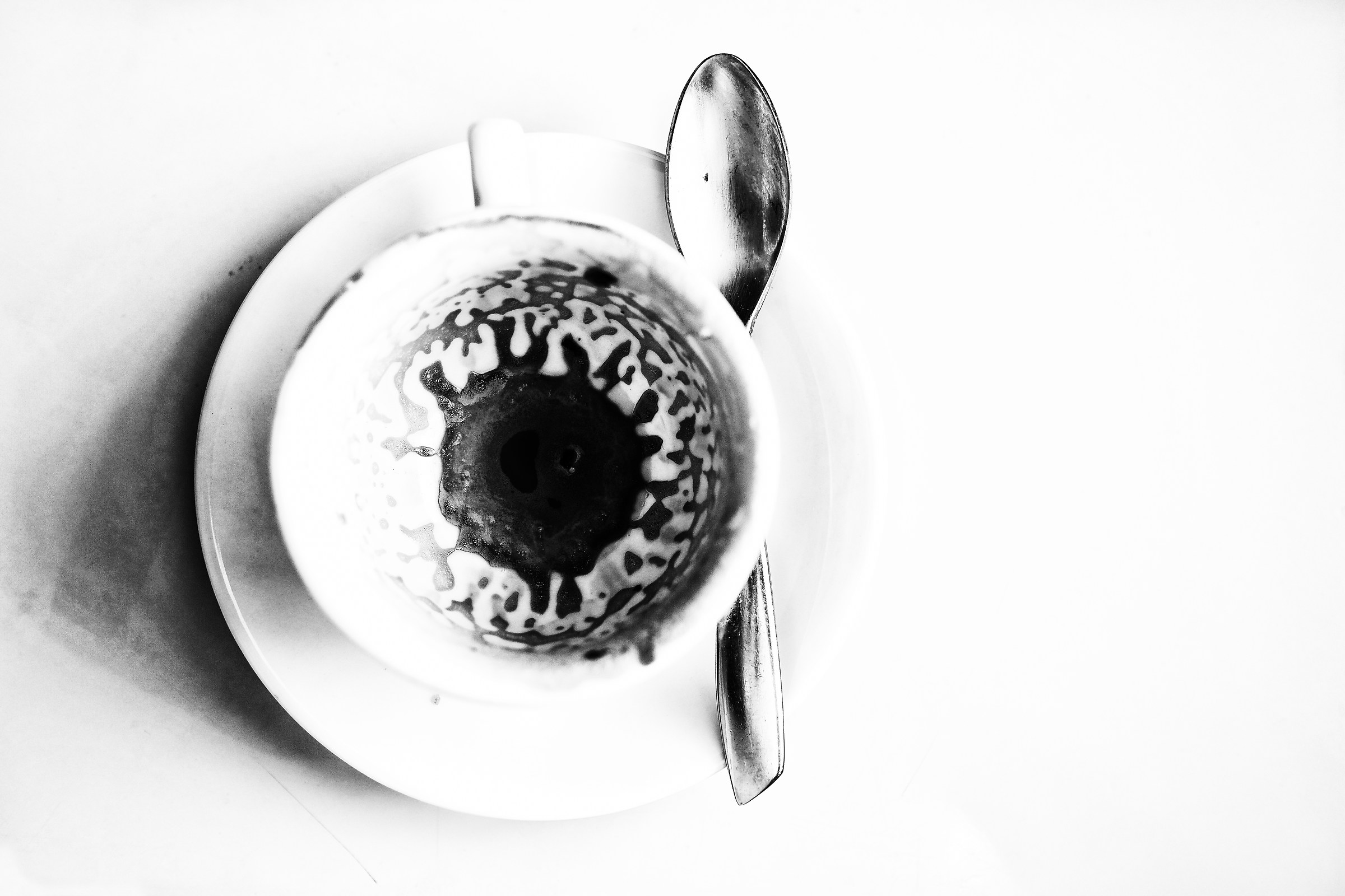 Tazza da cappuccino vuota