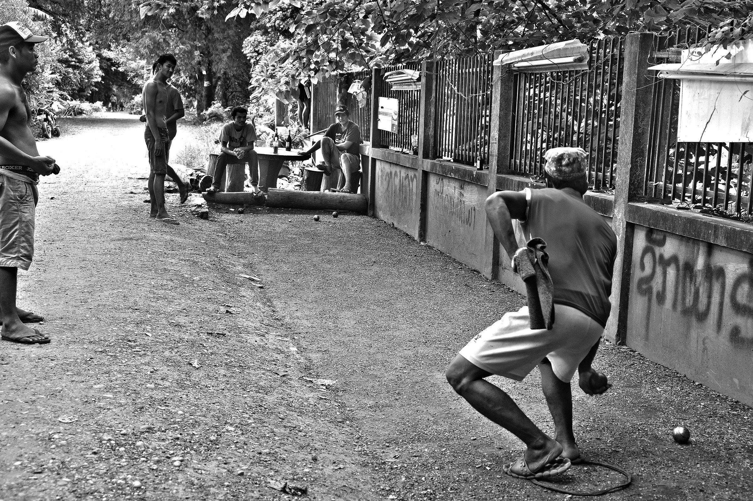 "Petang" le bocce laotiane