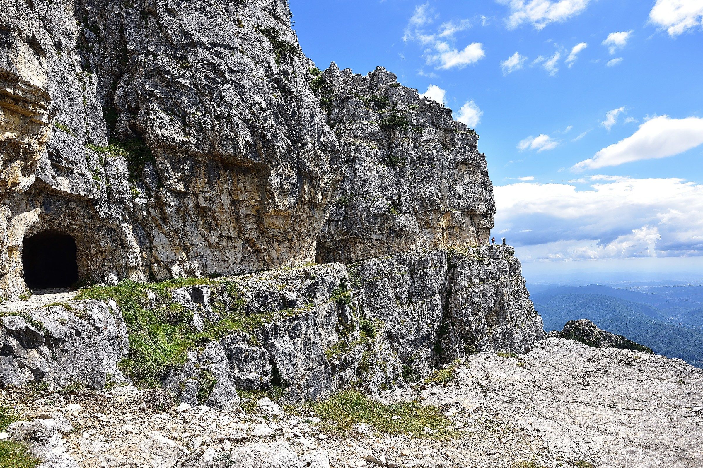 Look at the cd of 52 Galleries (Pasubio)