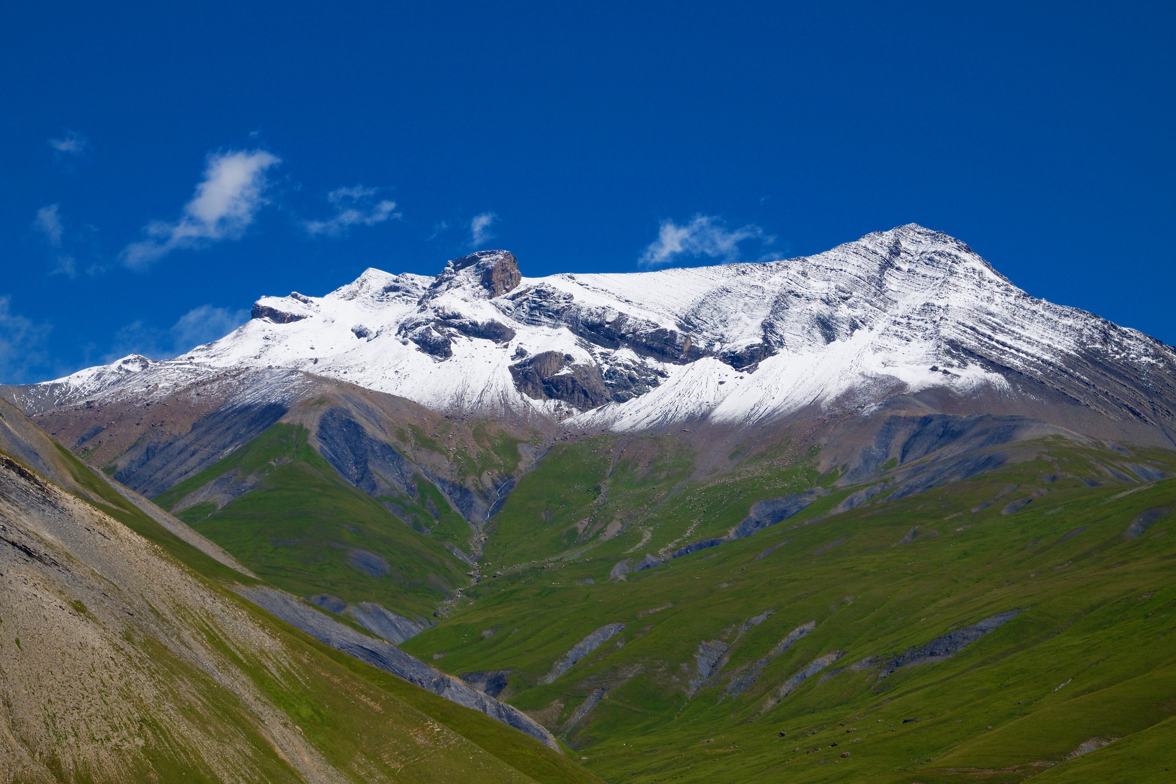 First August snow ecrins fr