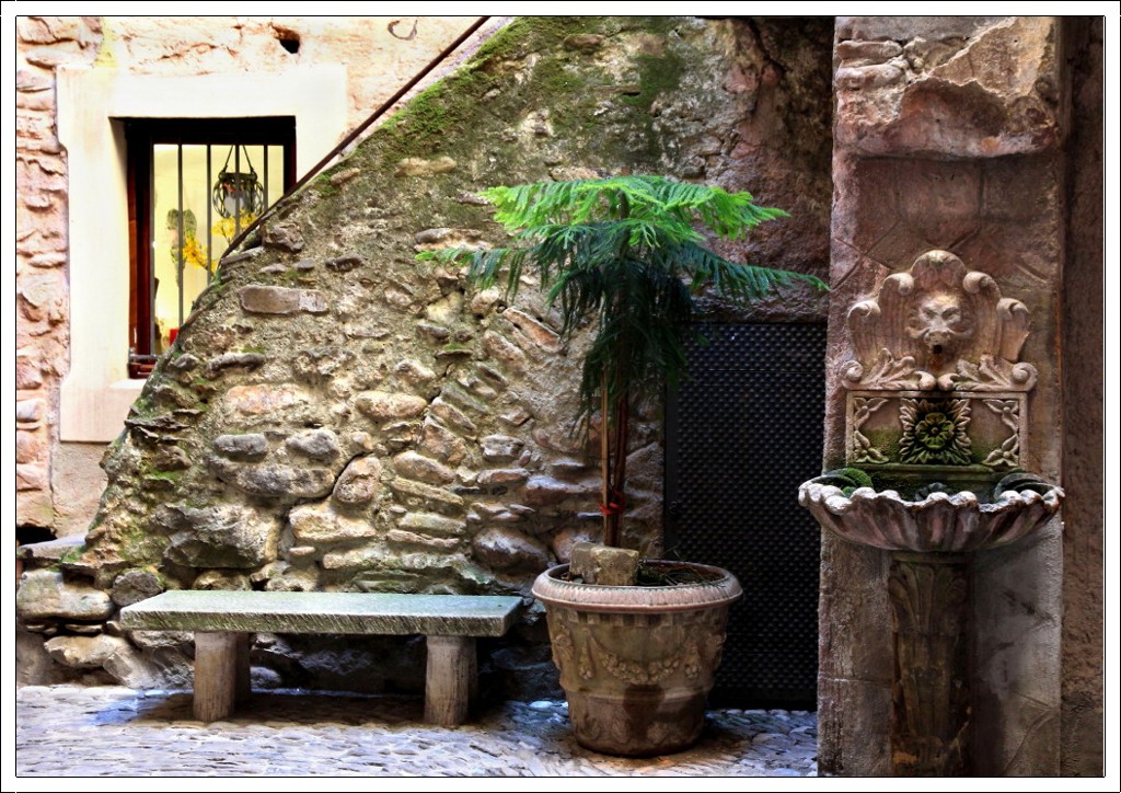 In the ancient Ligurian village of Dolceacqua_4