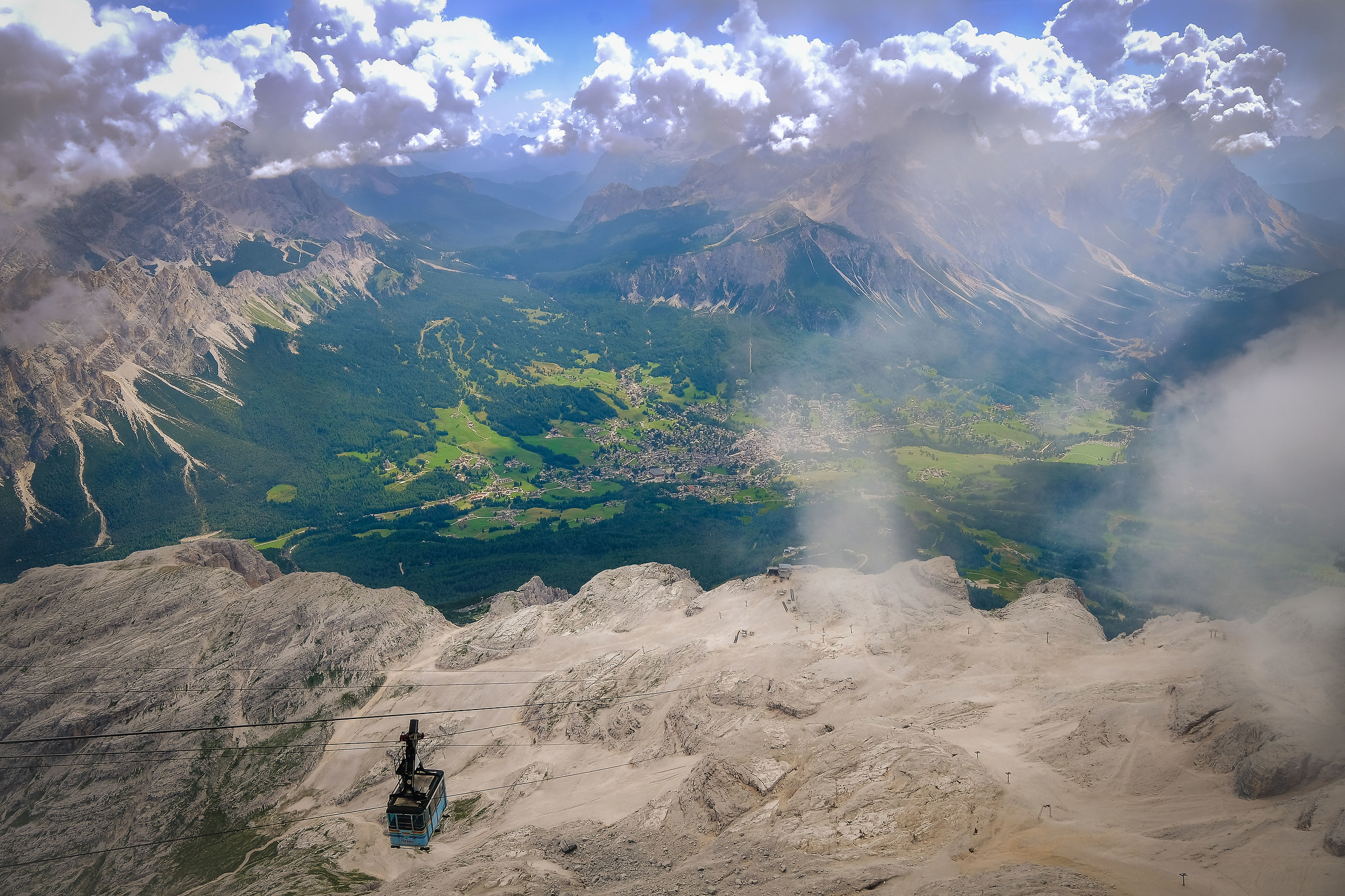 Finestra tra le nuvole