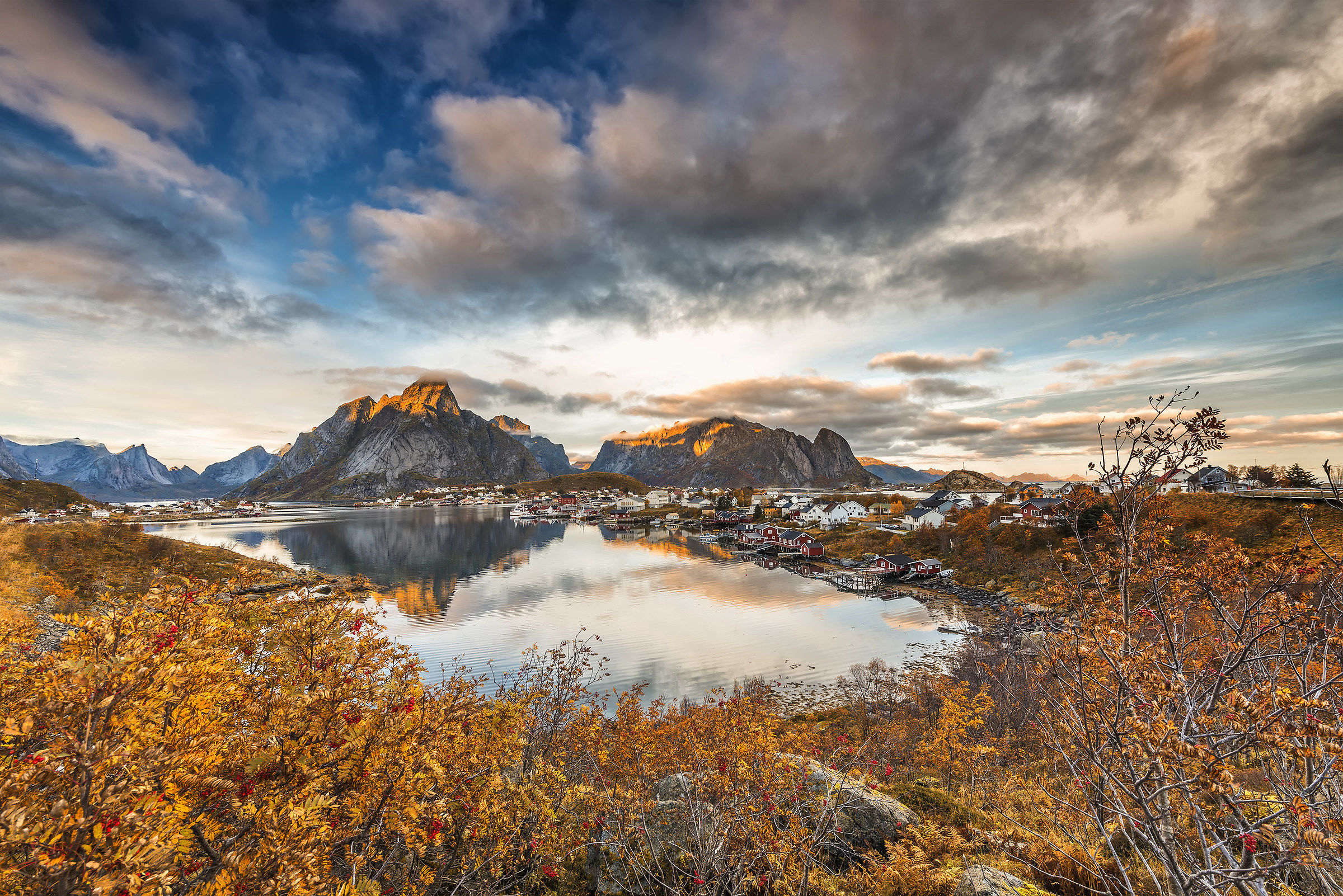 Autumn to the Lofoten Islands