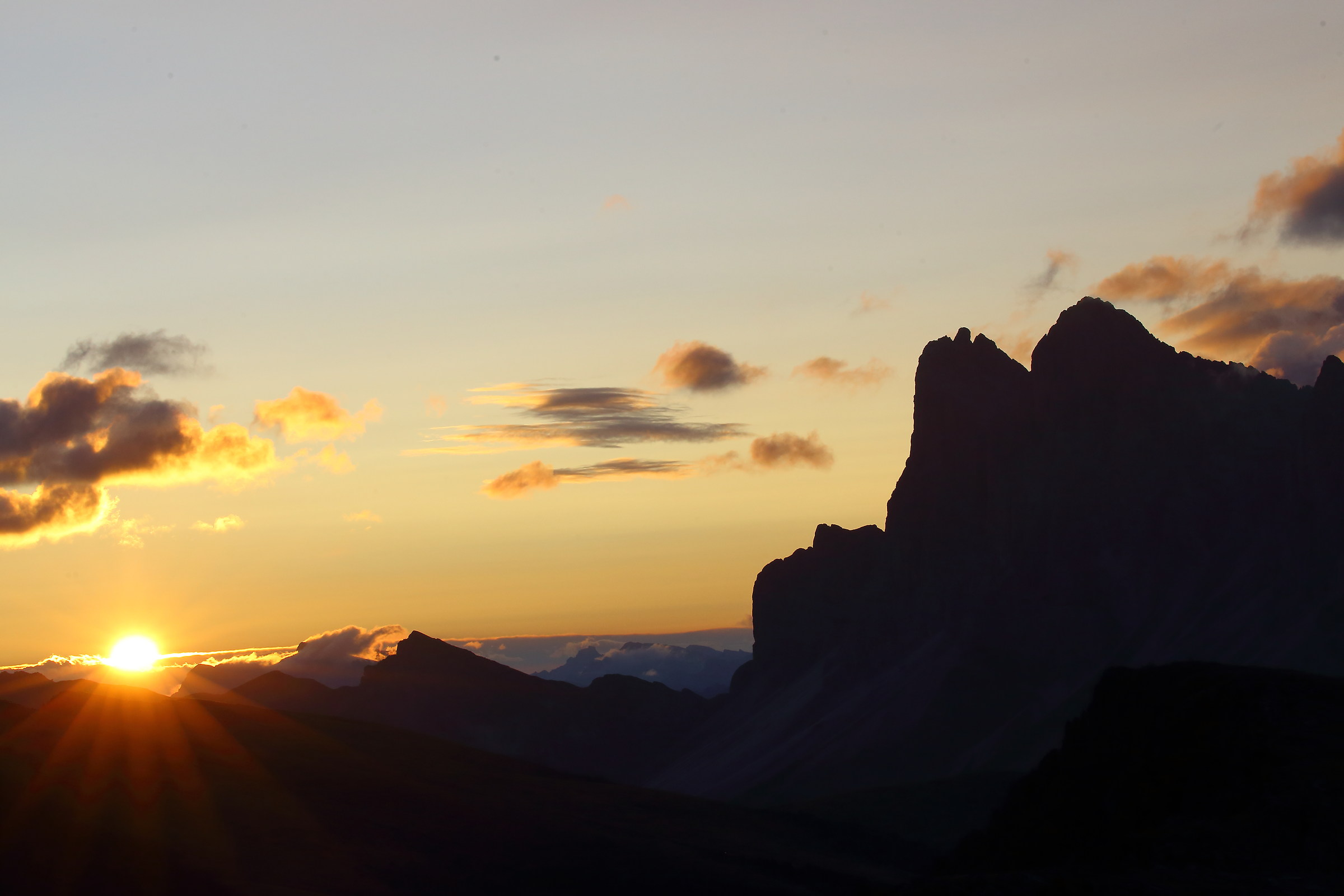 The sunrise seen from the wake of Cristl Rescia