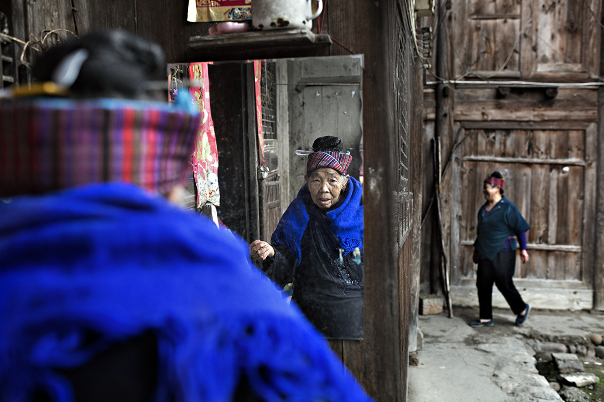 All women in the world are mirrored .... China