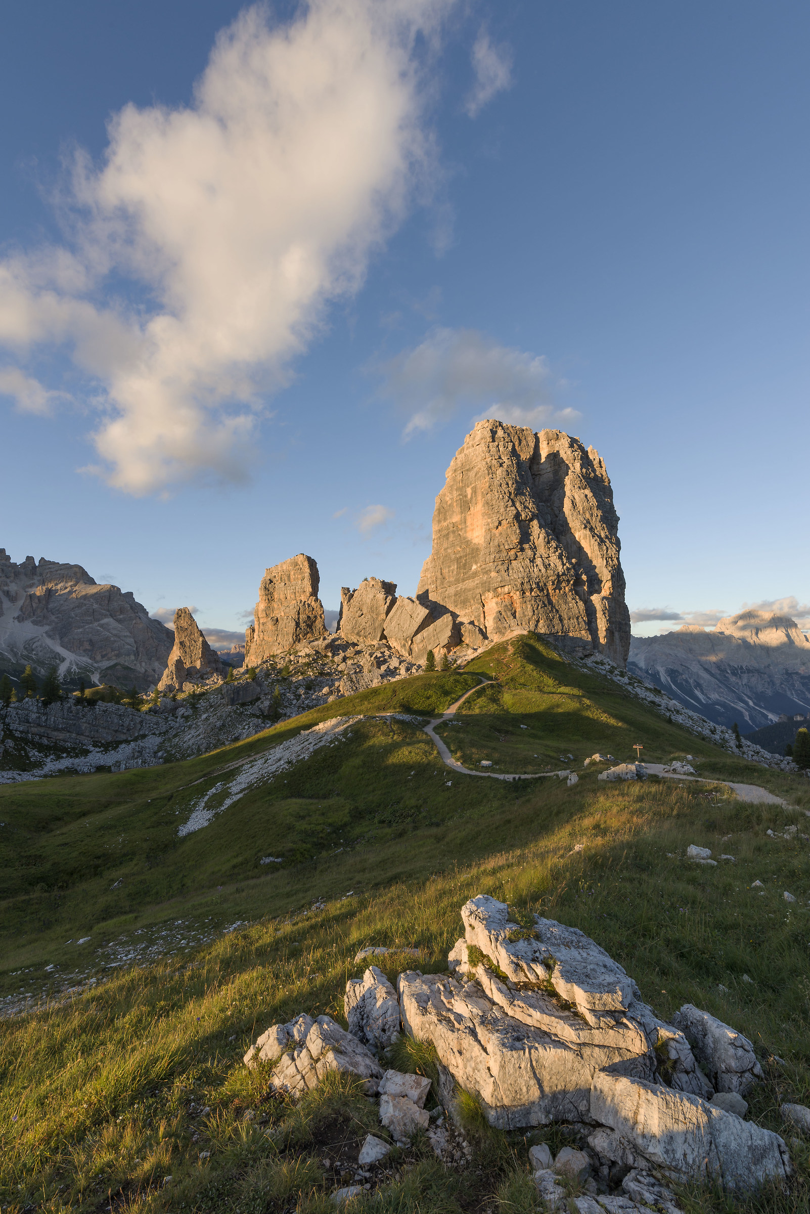 The 5 queens "second"