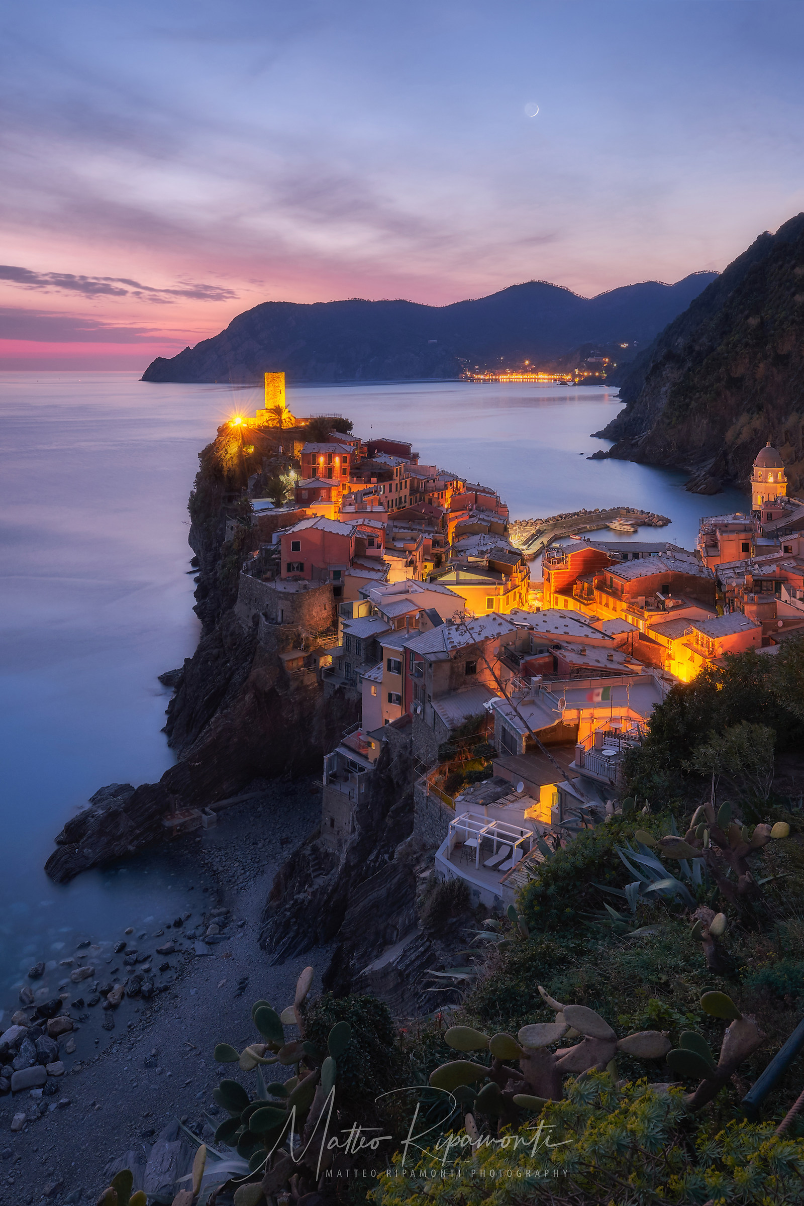 Moonrise in Vernazza