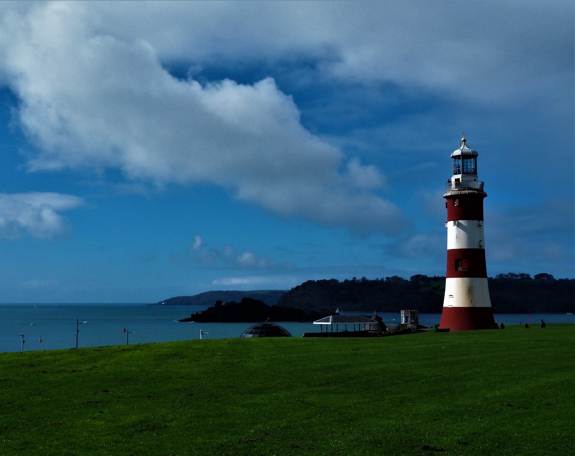 Plymouth with 14-42mm f3.5-56 EZ, F22 1/640 Sec at 22mm