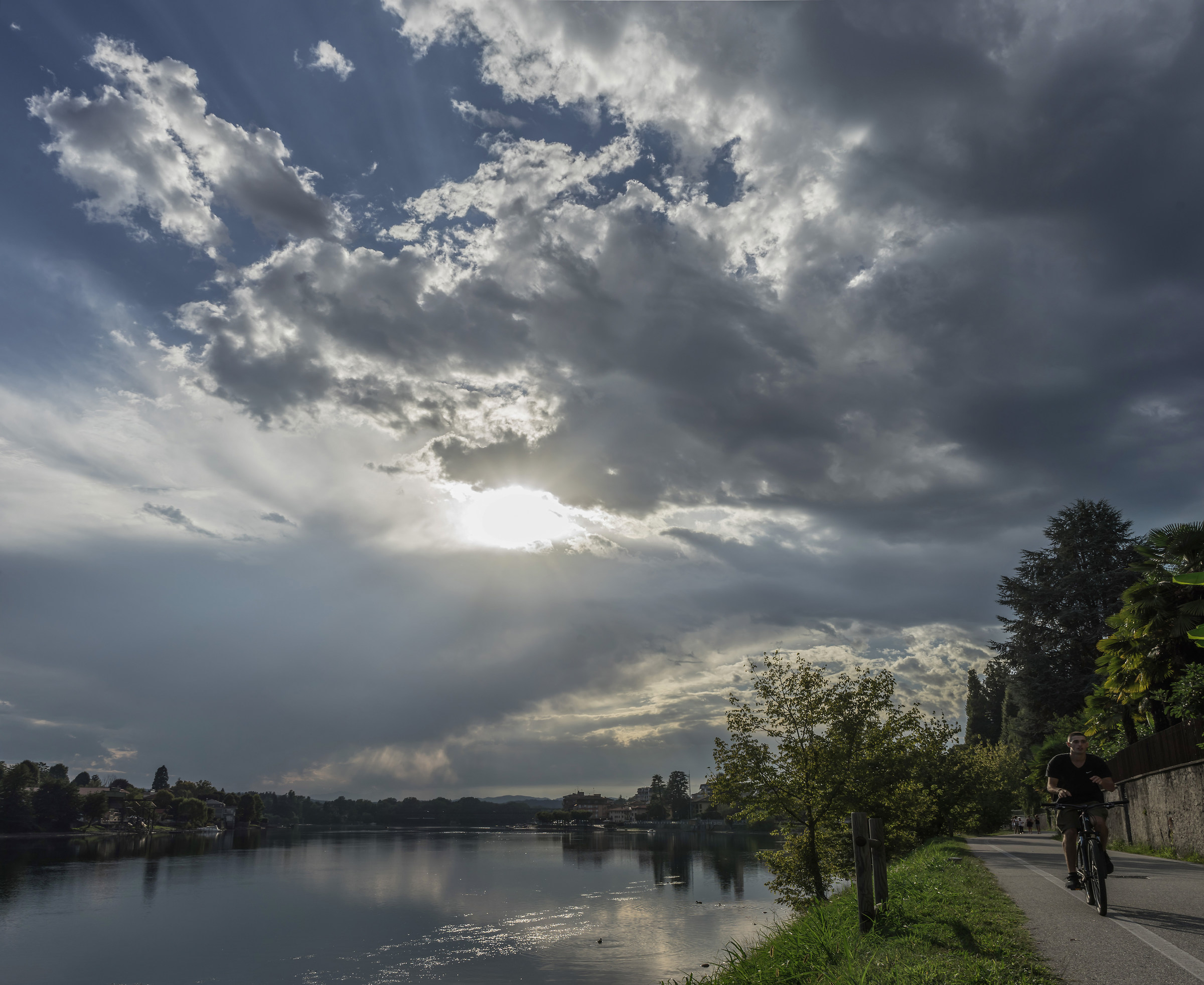 Towpath? - Wednesday, August 23, 2017, 18: 15
