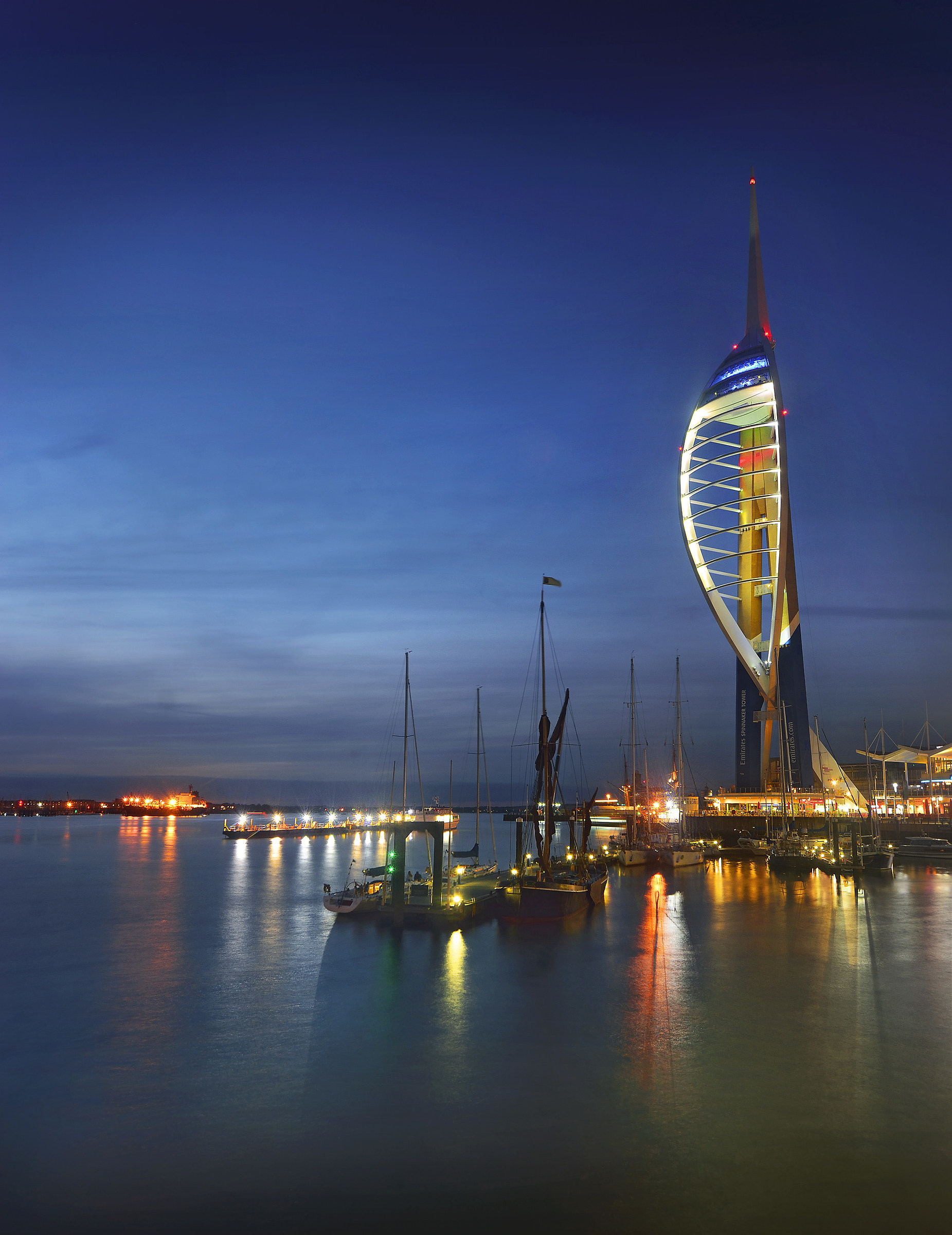 Torre dello Spinnaker, Imbrunire, 2017